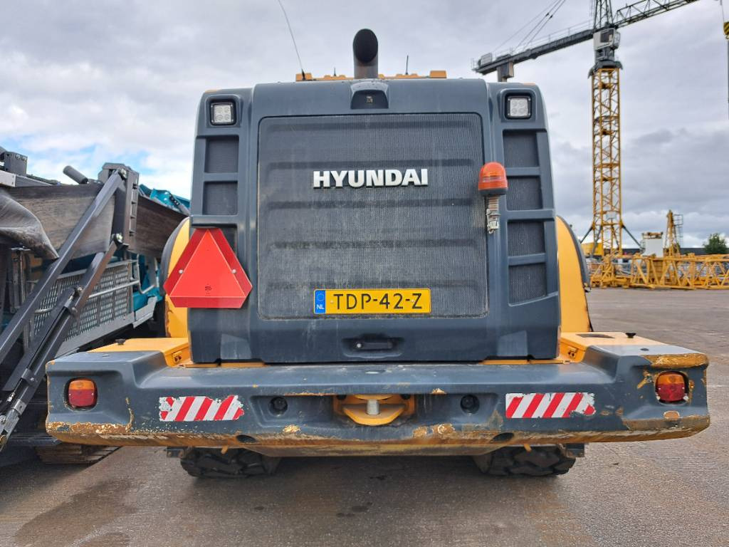 Hyundai HL980XT - Utovarivač na kotačima: slika Hyundai HL980XT - Utovarivač na kotačima Hyundai HL980XT - Utovarivač na kotačima: slika Hyundai HL980XT - Utovarivač na kotačima