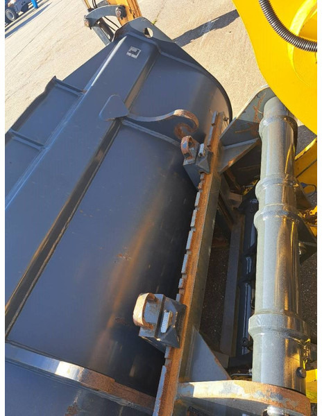 Komatsu WA 100 M-8 - Utovarivač na kotačima: slika Komatsu WA 100 M-8 - Utovarivač na kotačima Komatsu WA 100 M-8 - Utovarivač na kotačima: slika Komatsu WA 100 M-8 - Utovarivač na kotačima