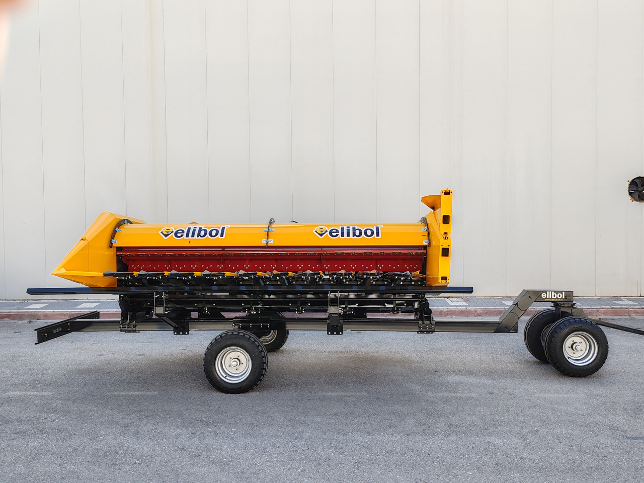 ELİBOL FREESUN 410+ SUNFLOWER HEADER - Kombajn za suncokret: slika ELİBOL FREESUN 410+ SUNFLOWER HEADER - Kombajn za suncokret ELİBOL FREESUN 410+ SUNFLOWER HEADER - Kombajn za suncokret: slika ELİBOL FREESUN 410+ SUNFLOWER HEADER - Kombajn za suncokret