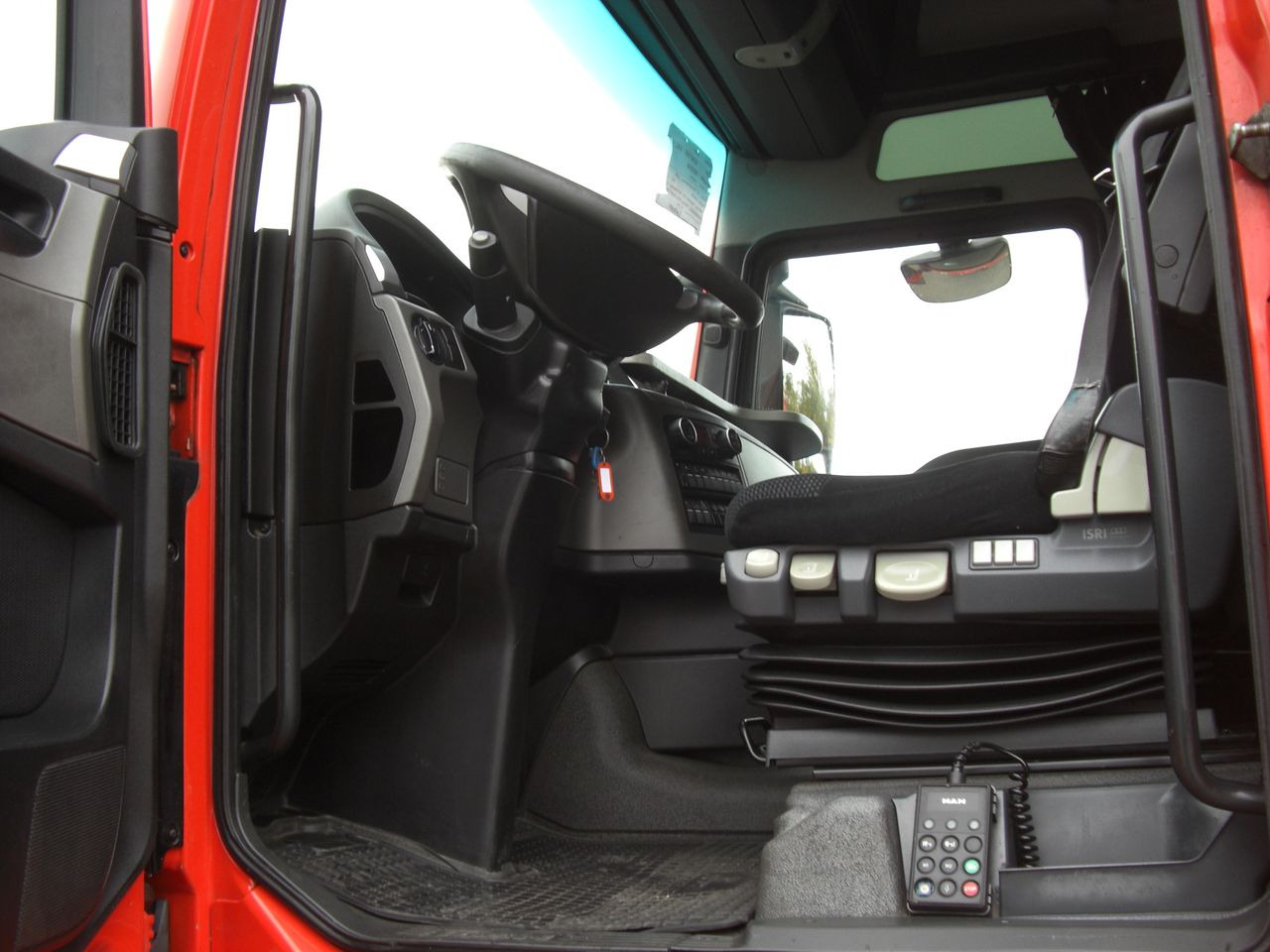 Transporter kontejnera/ Kamion s izmjenjivim sanducima MAN 18360TGS / XXL / LBW: slika Transporter kontejnera/ Kamion s izmjenjivim sanducima MAN 18360TGS / XXL / LBW Transporter kontejnera/ Kamion s izmjenjivim sanducima MAN 18360TGS / XXL / LBW: slika Transporter kontejnera/ Kamion s izmjenjivim sanducima MAN 18360TGS / XXL / LBW