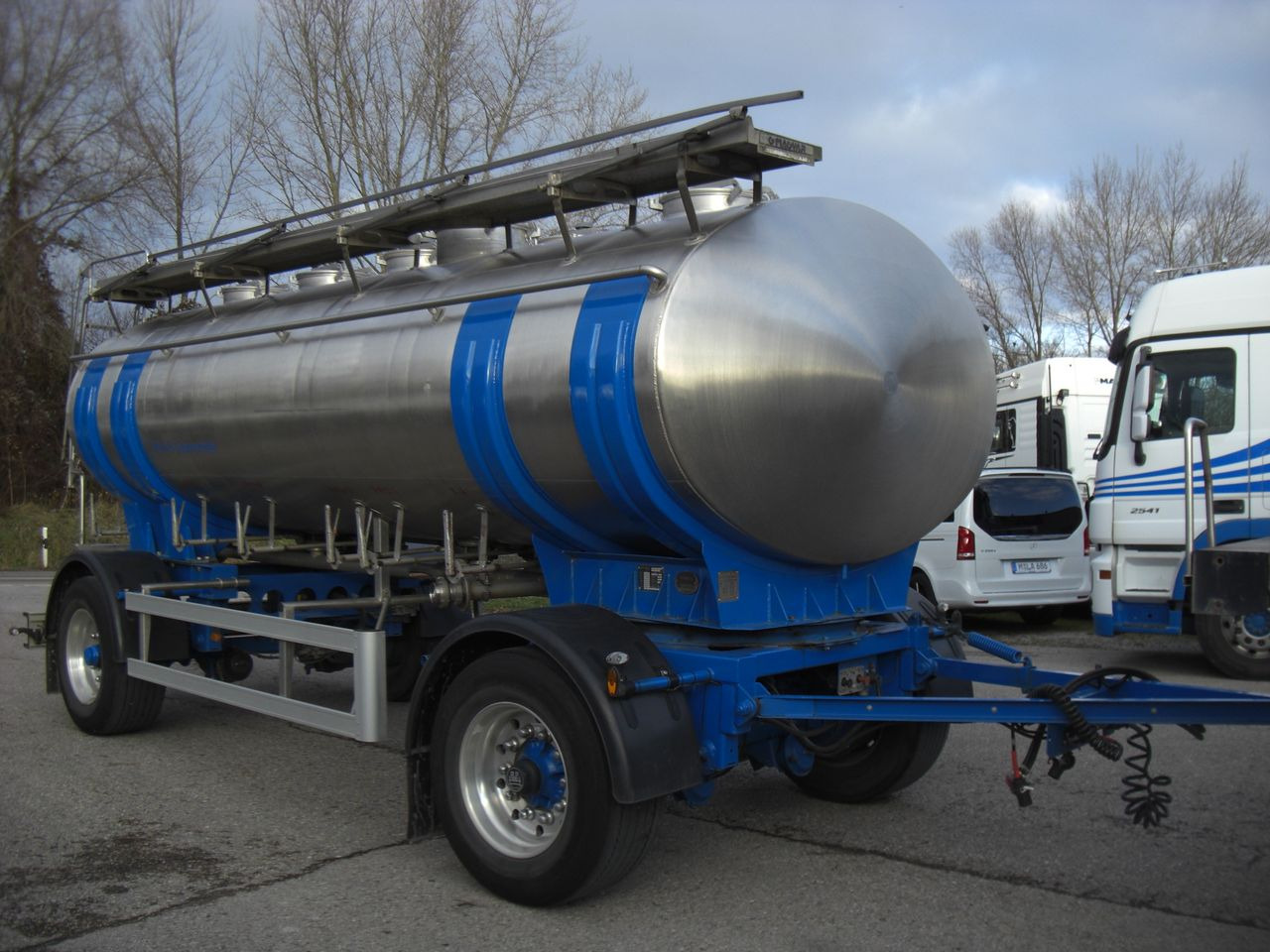 Magyar R2MEB / 6 KAMMERN - Prikolica cisterna: slika Magyar R2MEB / 6 KAMMERN - Prikolica cisterna Magyar R2MEB / 6 KAMMERN - Prikolica cisterna: slika Magyar R2MEB / 6 KAMMERN - Prikolica cisterna