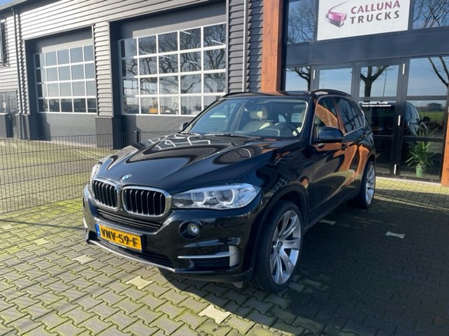 BMW X5 XDRIVE 30d - SUV: slika BMW X5 XDRIVE 30d - SUV BMW X5 XDRIVE 30d - SUV: slika BMW X5 XDRIVE 30d - SUV