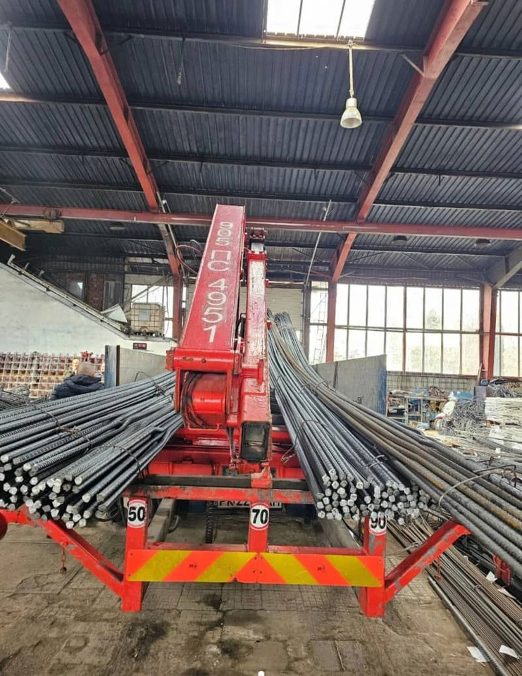 Scania 93 Carne - Kamion s kranom: slika Scania 93 Carne - Kamion s kranom Scania 93 Carne - Kamion s kranom: slika Scania 93 Carne - Kamion s kranom