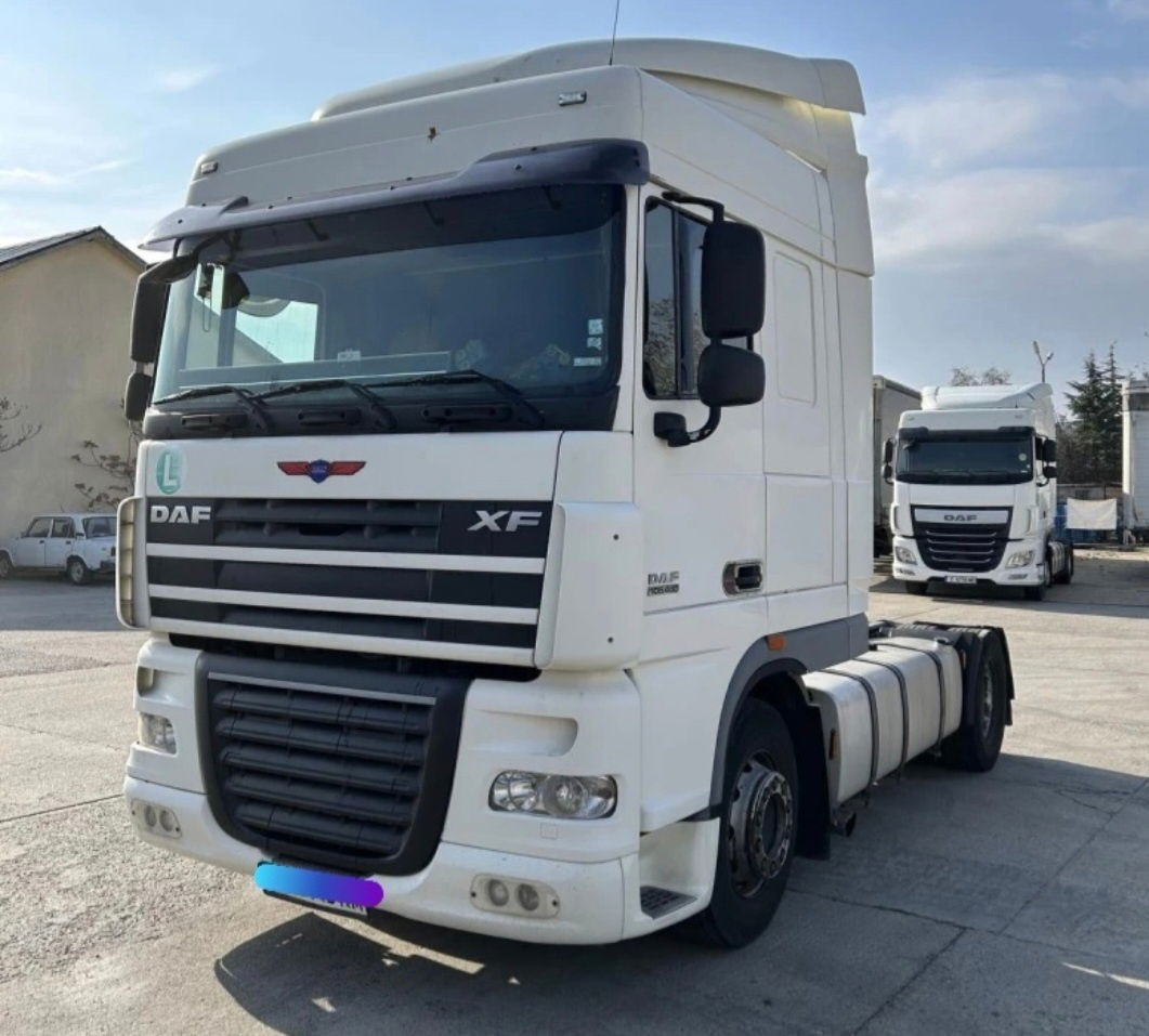 DAF XF 105.460 Tractor head - Tegljač: slika DAF XF 105.460 Tractor head - Tegljač DAF XF 105.460 Tractor head - Tegljač: slika DAF XF 105.460 Tractor head - Tegljač