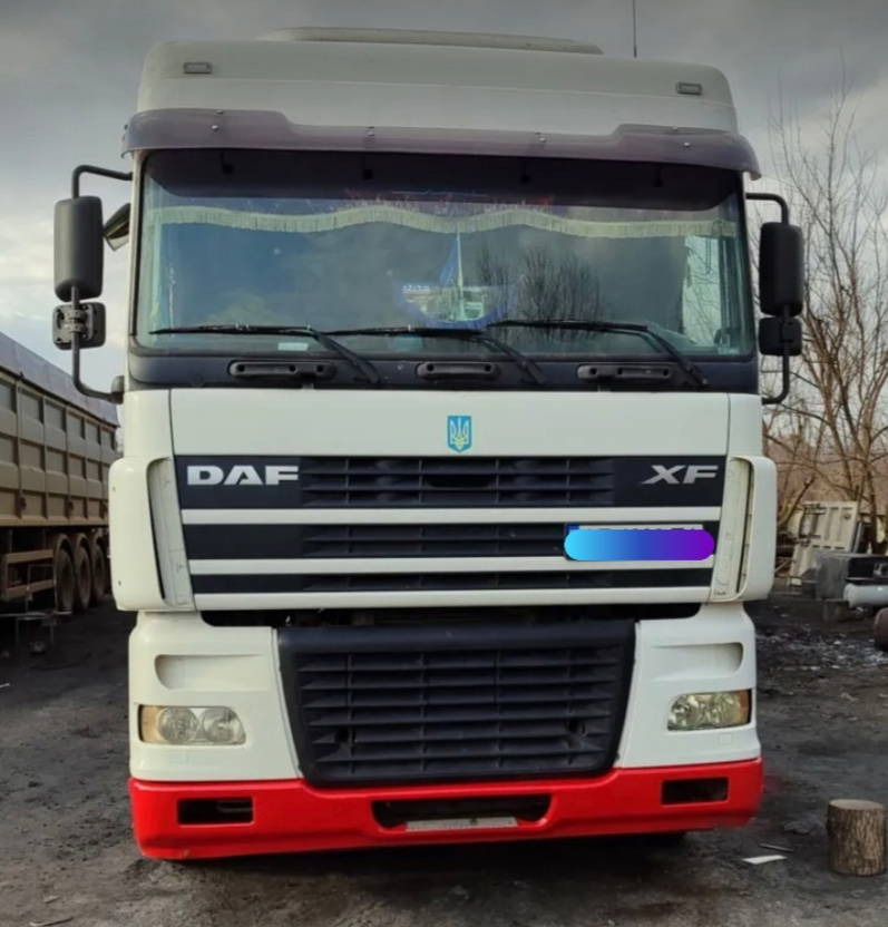 DAF XF 95.430 Tractor head 4x2 - Tegljač: slika DAF XF 95.430 Tractor head 4x2 - Tegljač DAF XF 95.430 Tractor head 4x2 - Tegljač: slika DAF XF 95.430 Tractor head 4x2 - Tegljač