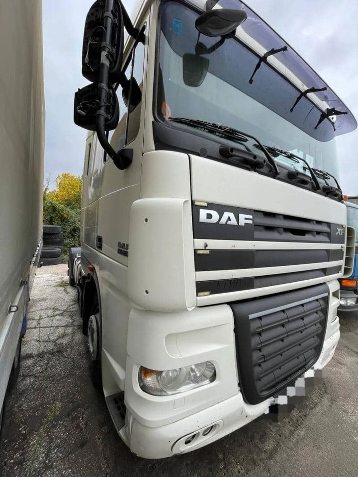 DAF XF105 Tractor unit - Tegljač: slika DAF XF105 Tractor unit - Tegljač DAF XF105 Tractor unit - Tegljač: slika DAF XF105 Tractor unit - Tegljač