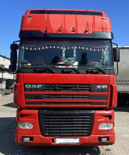 Daf XF 95 - Tegljač: slika Daf XF 95 - Tegljač Daf XF 95 - Tegljač: slika Daf XF 95 - Tegljač
