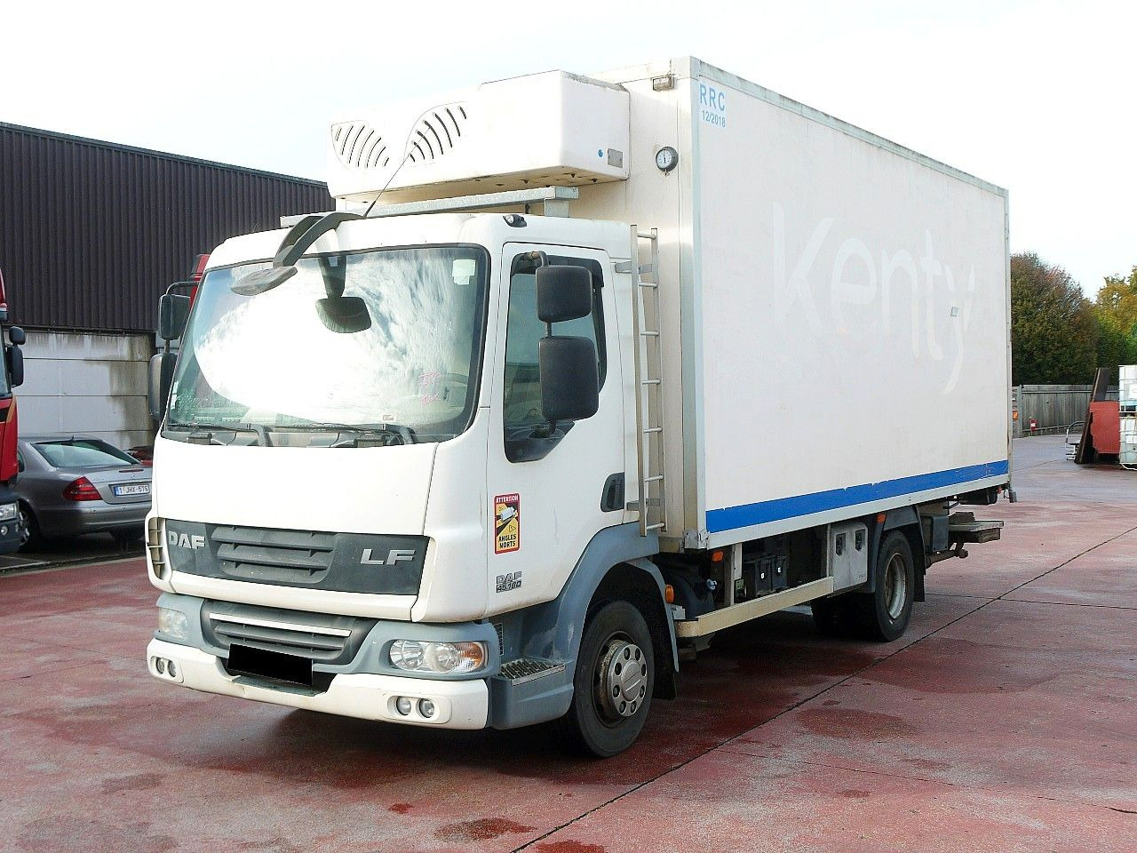 DAF LF 45.160 ISOTHERM KOFFER LADEBORDWAND - Kamion hladnjača: slika DAF LF 45.160 ISOTHERM KOFFER LADEBORDWAND - Kamion hladnjača DAF LF 45.160 ISOTHERM KOFFER LADEBORDWAND - Kamion hladnjača: slika DAF LF 45.160 ISOTHERM KOFFER LADEBORDWAND - Kamion hladnjača