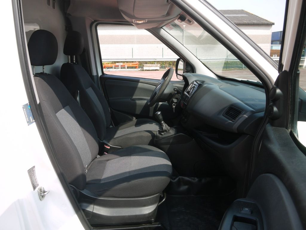 Fiat DOBLO 1.3 KUHLKOFFER RELEC FROD TR22 -20C - Dostavno vozilo hladnjača: slika Fiat DOBLO 1.3 KUHLKOFFER RELEC FROD TR22 -20C - Dostavno vozilo hladnjača Fiat DOBLO 1.3 KUHLKOFFER RELEC FROD TR22 -20C - Dostavno vozilo hladnjača: slika Fiat DOBLO 1.3 KUHLKOFFER RELEC FROD TR22 -20C - Dostavno vozilo hladnjača