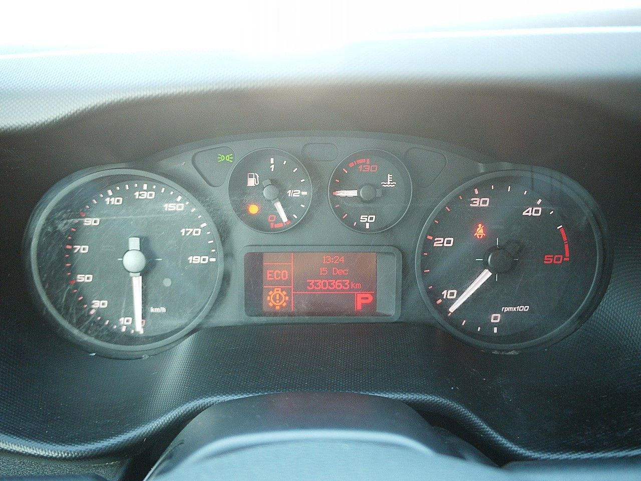 Dostavno vozilo hladnjača Iveco 35S14 DAILY KUHLKOFFER CARRIER XARIOS 350 -29C: slika Dostavno vozilo hladnjača Iveco 35S14 DAILY KUHLKOFFER CARRIER XARIOS 350 -29C