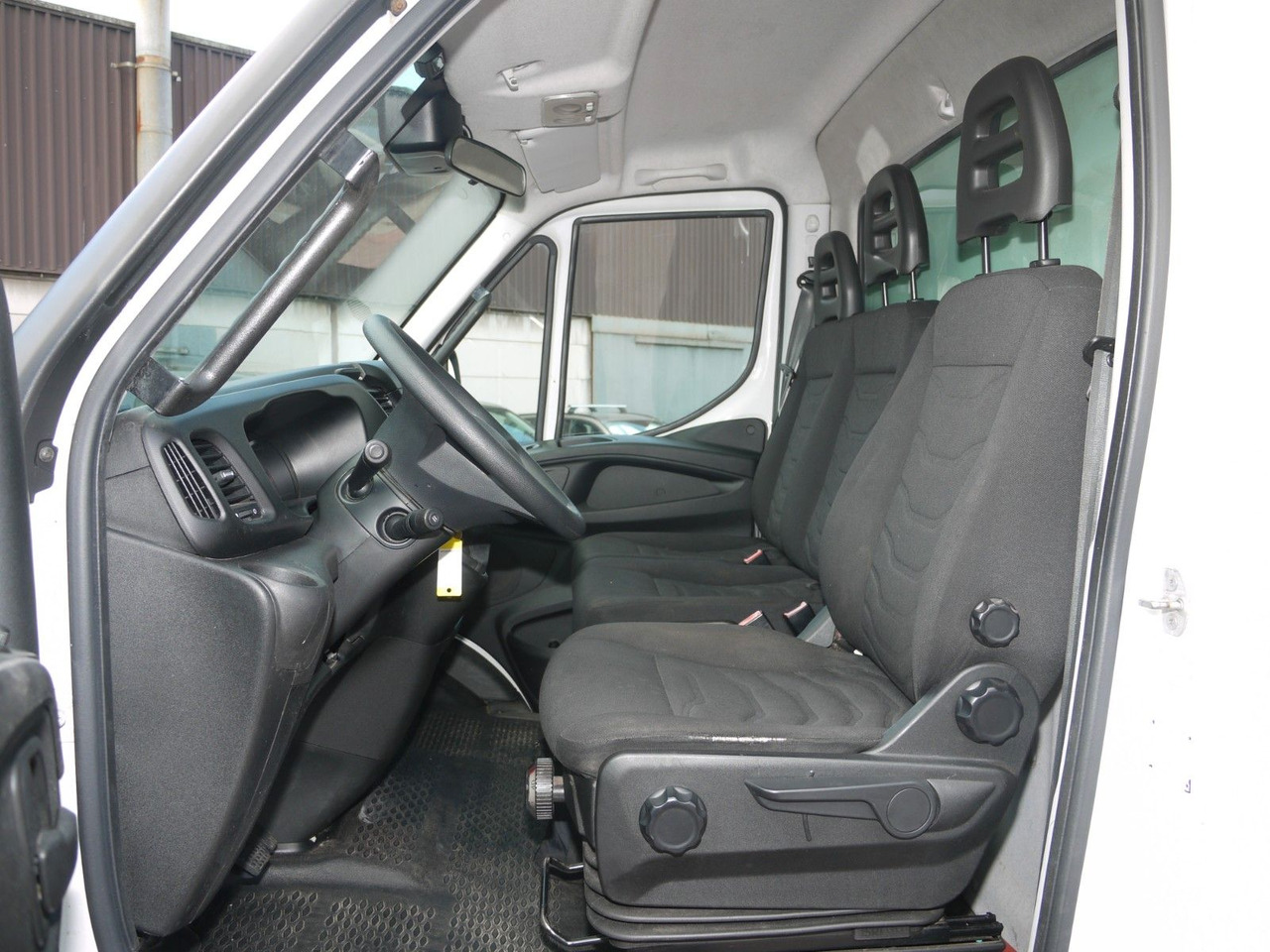 Dostavno vozilo hladnjača Iveco 70C17 KUHLKOFFER CARRIER XARIOS 500 A/C LUFT LBW: slika Dostavno vozilo hladnjača Iveco 70C17 KUHLKOFFER CARRIER XARIOS 500 A/C LUFT LBW Dostavno vozilo hladnjača Iveco 70C17 KUHLKOFFER CARRIER XARIOS 500 A/C LUFT LBW: slika Dostavno vozilo hladnjača Iveco 70C17 KUHLKOFFER CARRIER XARIOS 500 A/C LUFT LBW