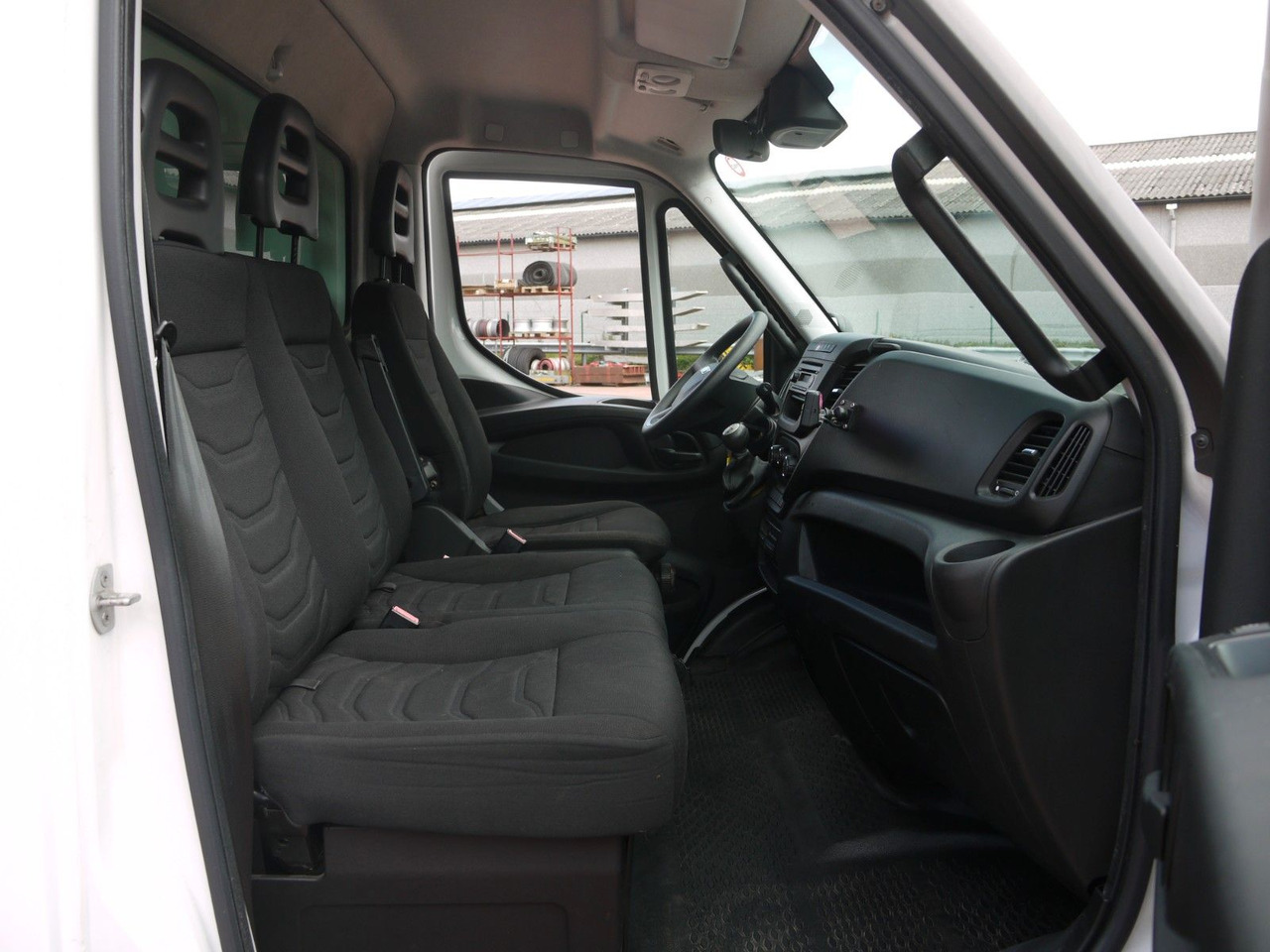 Dostavno vozilo hladnjača Iveco 70C17 KUHLKOFFER CARRIER XARIOS 500 A/C LUFT LBW: slika Dostavno vozilo hladnjača Iveco 70C17 KUHLKOFFER CARRIER XARIOS 500 A/C LUFT LBW Dostavno vozilo hladnjača Iveco 70C17 KUHLKOFFER CARRIER XARIOS 500 A/C LUFT LBW: slika Dostavno vozilo hladnjača Iveco 70C17 KUHLKOFFER CARRIER XARIOS 500 A/C LUFT LBW