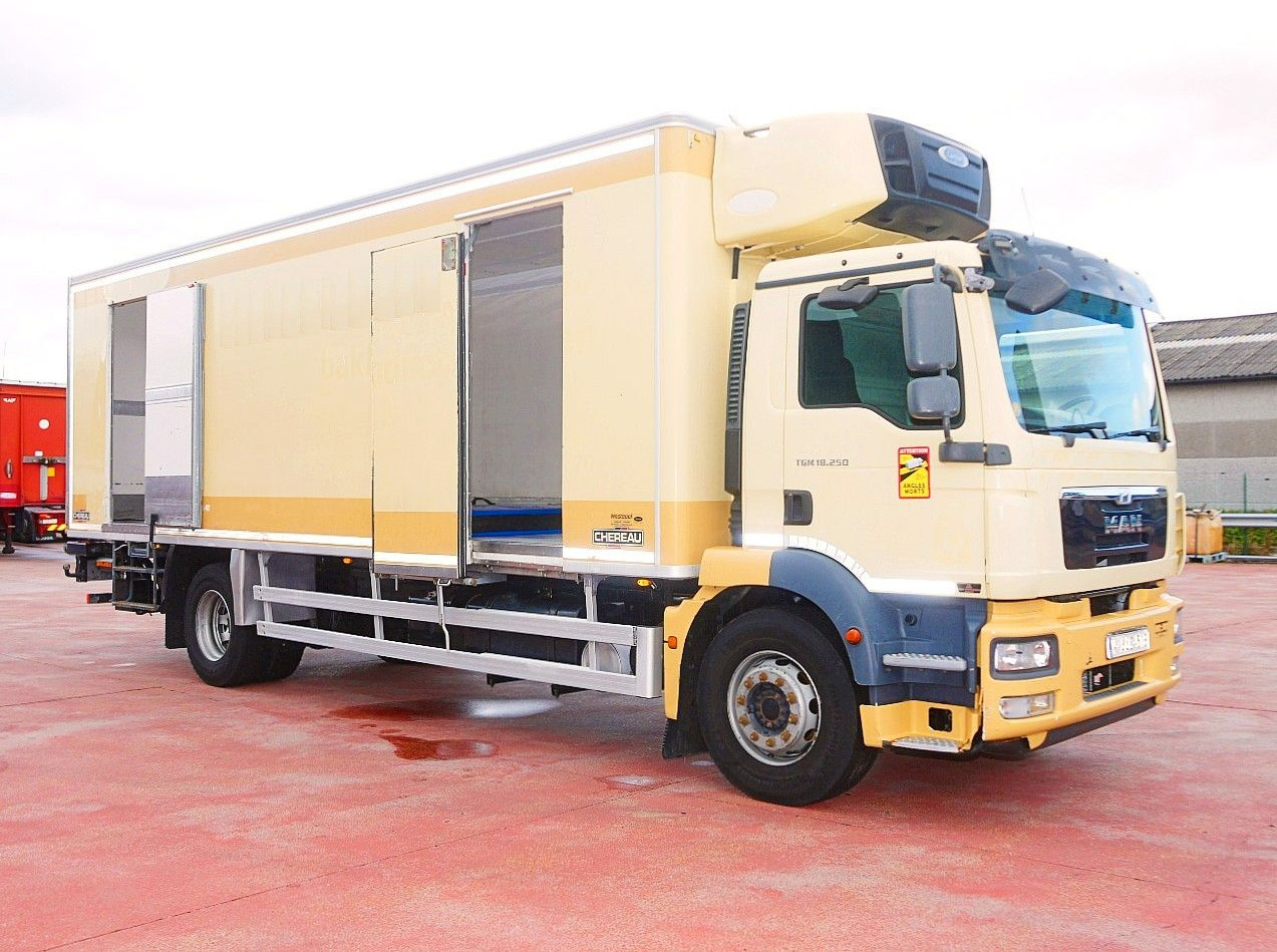 MAN TGM 18 250 CHEREAU CARRIER SUPR 1250 MULTi - Kamion hladnjača: slika MAN TGM 18 250 CHEREAU CARRIER SUPR 1250 MULTi - Kamion hladnjača MAN TGM 18 250 CHEREAU CARRIER SUPR 1250 MULTi - Kamion hladnjača: slika MAN TGM 18 250 CHEREAU CARRIER SUPR 1250 MULTi - Kamion hladnjača