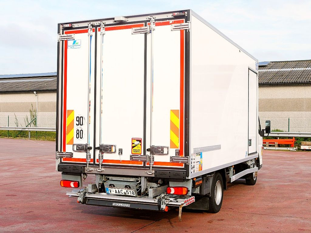 Mitsubishi FUSO CANTER KUHLKOFFER CARRIER SUPRA 750 MULTI - Dostavno vozilo hladnjača: slika Mitsubishi FUSO CANTER KUHLKOFFER CARRIER SUPRA 750 MULTI - Dostavno vozilo hladnjača Mitsubishi FUSO CANTER KUHLKOFFER CARRIER SUPRA 750 MULTI - Dostavno vozilo hladnjača: slika Mitsubishi FUSO CANTER KUHLKOFFER CARRIER SUPRA 750 MULTI - Dostavno vozilo hladnjača