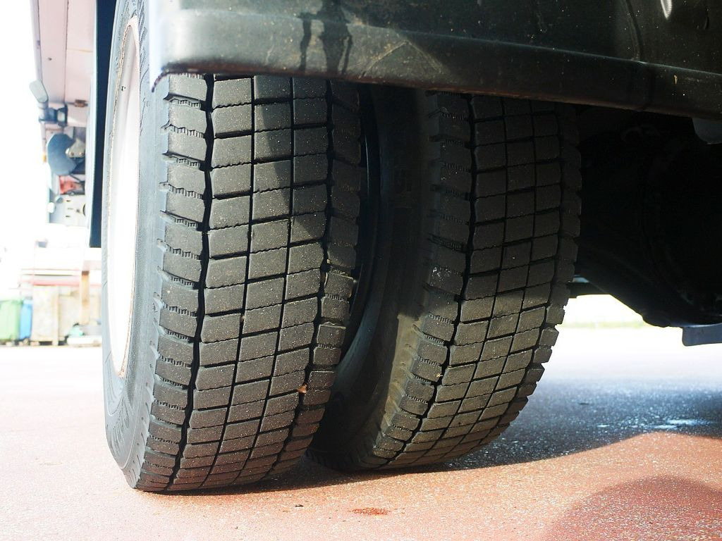 Dostavno vozilo hladnjača Mitsubishi FUSO CANTER KUHLKOFFER CARRIER SUPRA 750 MULTI Mitsubishi FUSO CANTER KUHLKOFFER CARRIER SUPRA 750 MULTI: slika Dostavno vozilo hladnjača Mitsubishi FUSO CANTER KUHLKOFFER CARRIER SUPRA 750 MULTI Mitsubishi FUSO CANTER KUHLKOFFER CARRIER SUPRA 750 MULTI Dostavno vozilo hladnjača Mitsubishi FUSO CANTER KUHLKOFFER CARRIER SUPRA 750 MULTI Mitsubishi FUSO CANTER KUHLKOFFER CARRIER SUPRA 750 MULTI: slika Dostavno vozilo hladnjača Mitsubishi FUSO CANTER KUHLKOFFER CARRIER SUPRA 750 MULTI Mitsubishi FUSO CANTER KUHLKOFFER CARRIER SUPRA 750 MULTI