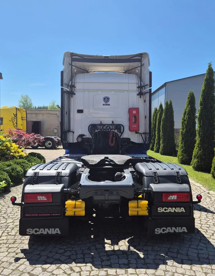 Scania R410 - Tegljač: slika Scania R410 - Tegljač Scania R410 - Tegljač: slika Scania R410 - Tegljač