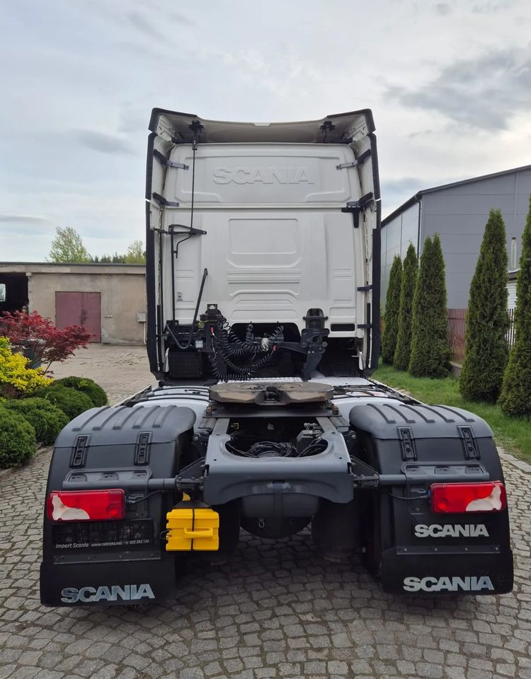 Scania R450 - Tegljač: slika Scania R450 - Tegljač Scania R450 - Tegljač: slika Scania R450 - Tegljač