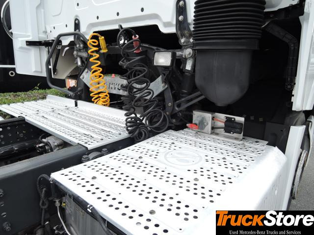 Mercedes-Benz Actros 1843 LS - Tegljač: slika Mercedes-Benz Actros 1843 LS - Tegljač Mercedes-Benz Actros 1843 LS - Tegljač: slika Mercedes-Benz Actros 1843 LS - Tegljač