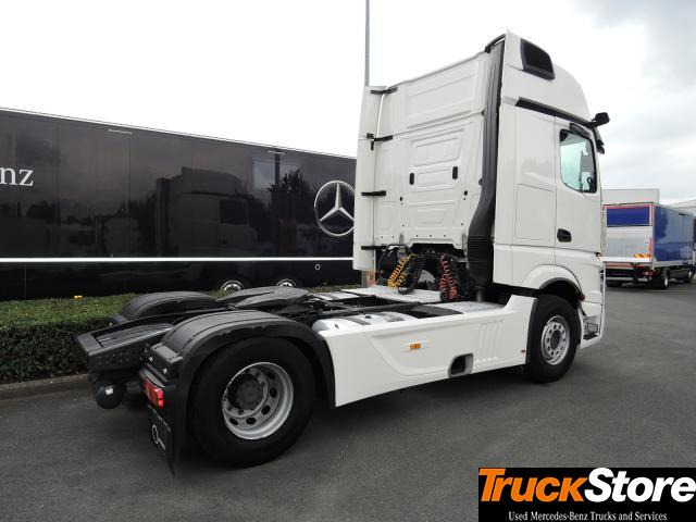 Mercedes-Benz Actros 1845 LS - Tegljač: slika Mercedes-Benz Actros 1845 LS - Tegljač Mercedes-Benz Actros 1845 LS - Tegljač: slika Mercedes-Benz Actros 1845 LS - Tegljač