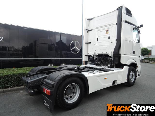 Mercedes-Benz Actros 1845 LS - Tegljač: slika Mercedes-Benz Actros 1845 LS - Tegljač Mercedes-Benz Actros 1845 LS - Tegljač: slika Mercedes-Benz Actros 1845 LS - Tegljač