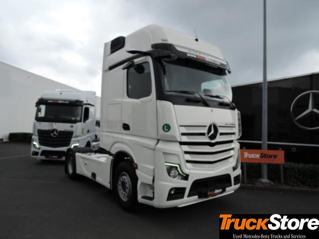Mercedes-Benz Actros 1845 LS - Tegljač: slika Mercedes-Benz Actros 1845 LS - Tegljač Mercedes-Benz Actros 1845 LS - Tegljač: slika Mercedes-Benz Actros 1845 LS - Tegljač