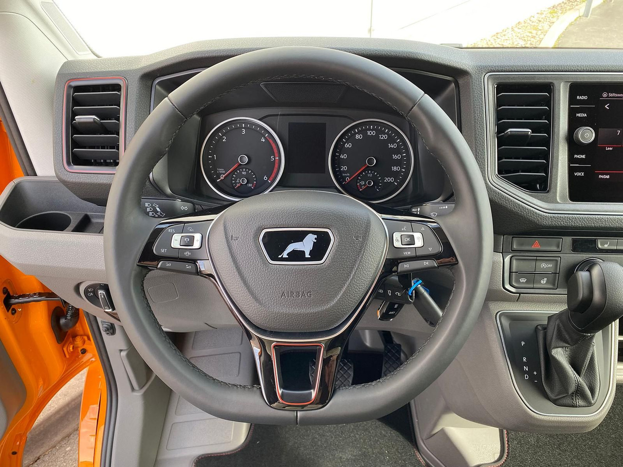 Dostavno vozilo MAN TGE 3.180 L3H3 Individual S BF3+ BEGLEITFAHRZEUG: slika Dostavno vozilo MAN TGE 3.180 L3H3 Individual S BF3+ BEGLEITFAHRZEUG