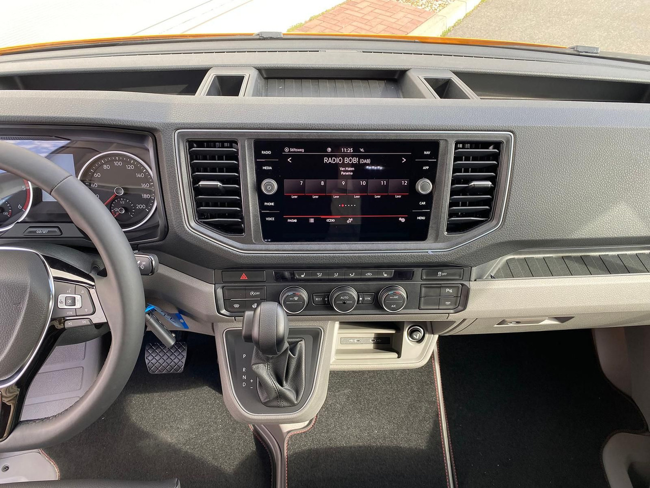 Dostavno vozilo MAN TGE 3.180 L3H3 Individual S BF3+ BEGLEITFAHRZEUG: slika Dostavno vozilo MAN TGE 3.180 L3H3 Individual S BF3+ BEGLEITFAHRZEUG