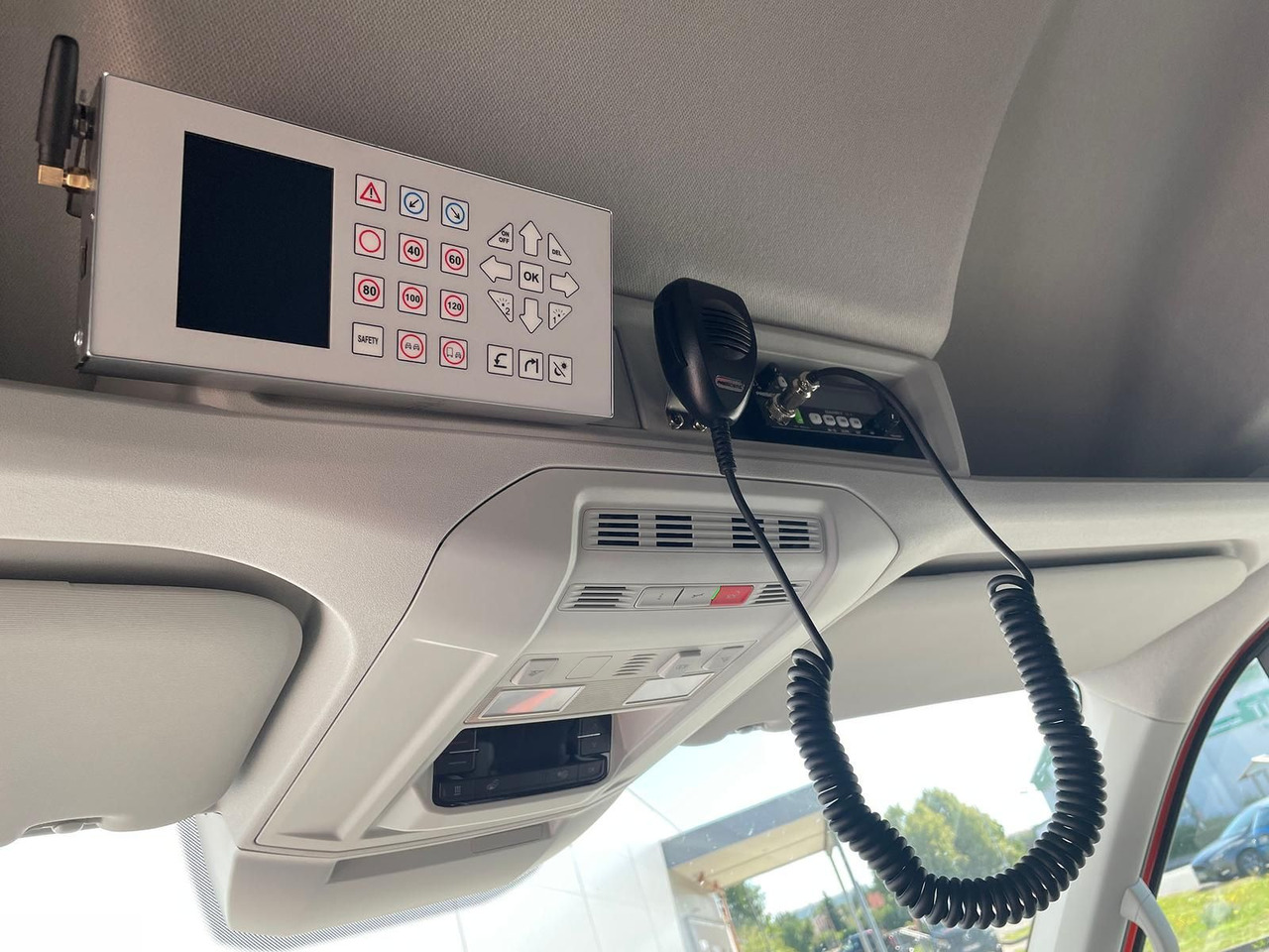 Dostavno vozilo MAN TGE 3.180 L3H3 Individual S BF3+ BEGLEITFAHRZEUG: slika Dostavno vozilo MAN TGE 3.180 L3H3 Individual S BF3+ BEGLEITFAHRZEUG