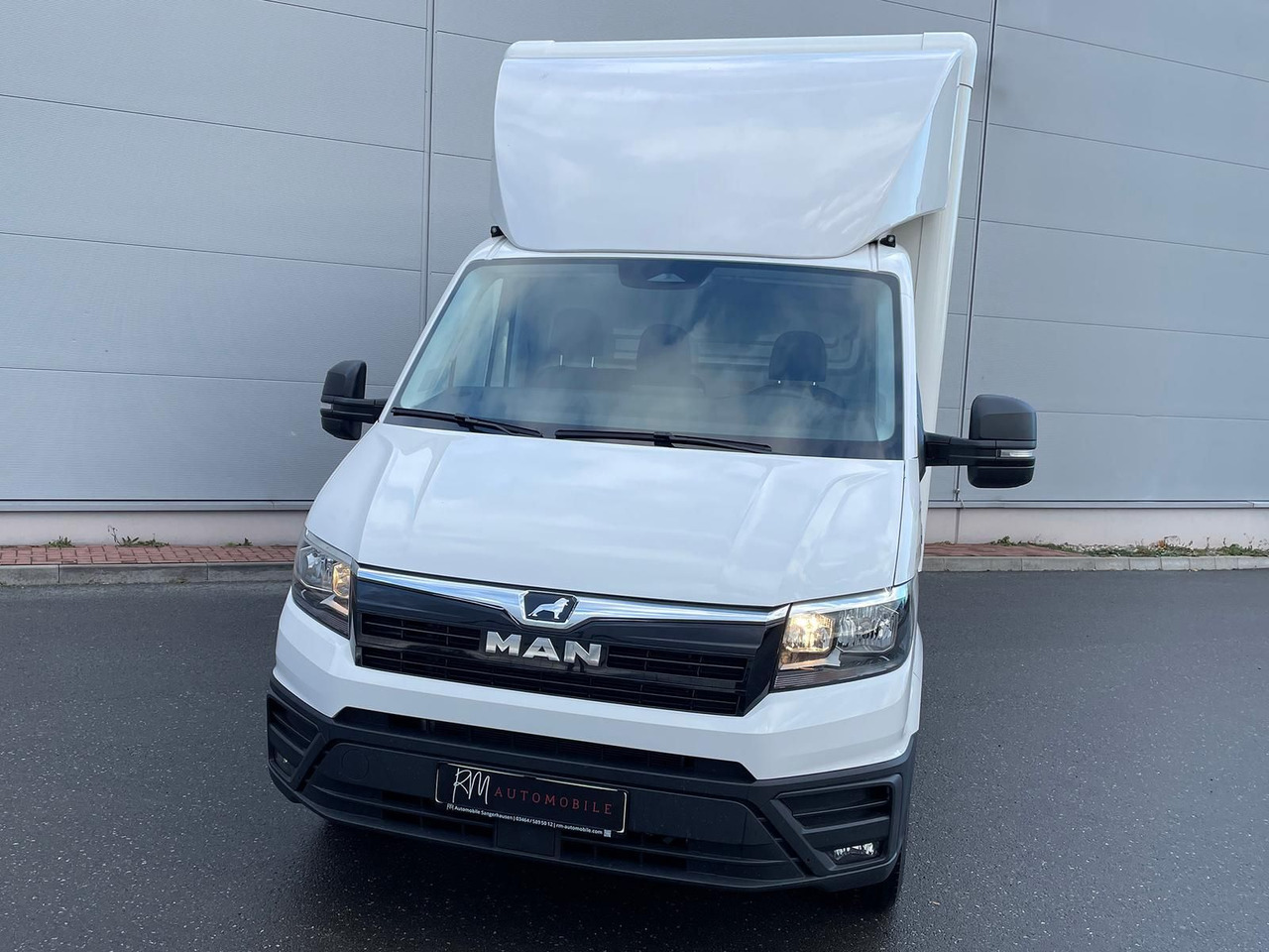 MAN TGE 3.160 Fahrgestell Einzelkabine Koffer NAVI - Dostavno vozilo sa zatvorenim sandukom: slika MAN TGE 3.160 Fahrgestell Einzelkabine Koffer NAVI - Dostavno vozilo sa zatvorenim sandukom MAN TGE 3.160 Fahrgestell Einzelkabine Koffer NAVI - Dostavno vozilo sa zatvorenim sandukom: slika MAN TGE 3.160 Fahrgestell Einzelkabine Koffer NAVI - Dostavno vozilo sa zatvorenim sandukom