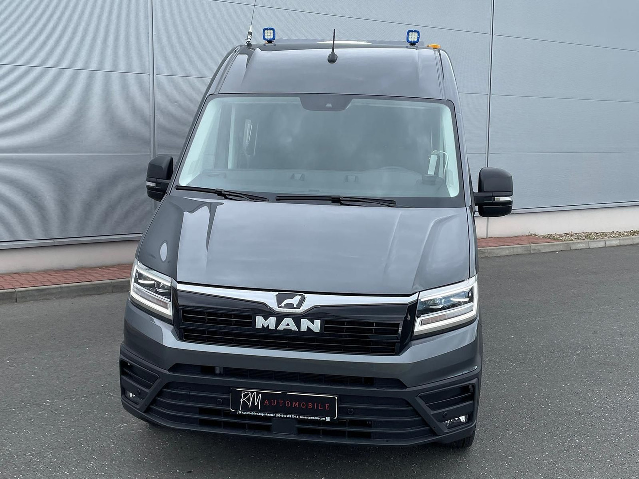 MAN TGE 3.180 BF 3 BEGLEITFAHRZEUG L3H3 NAVI LED - Furgon: slika MAN TGE 3.180 BF 3 BEGLEITFAHRZEUG L3H3 NAVI LED - Furgon MAN TGE 3.180 BF 3 BEGLEITFAHRZEUG L3H3 NAVI LED - Furgon: slika MAN TGE 3.180 BF 3 BEGLEITFAHRZEUG L3H3 NAVI LED - Furgon