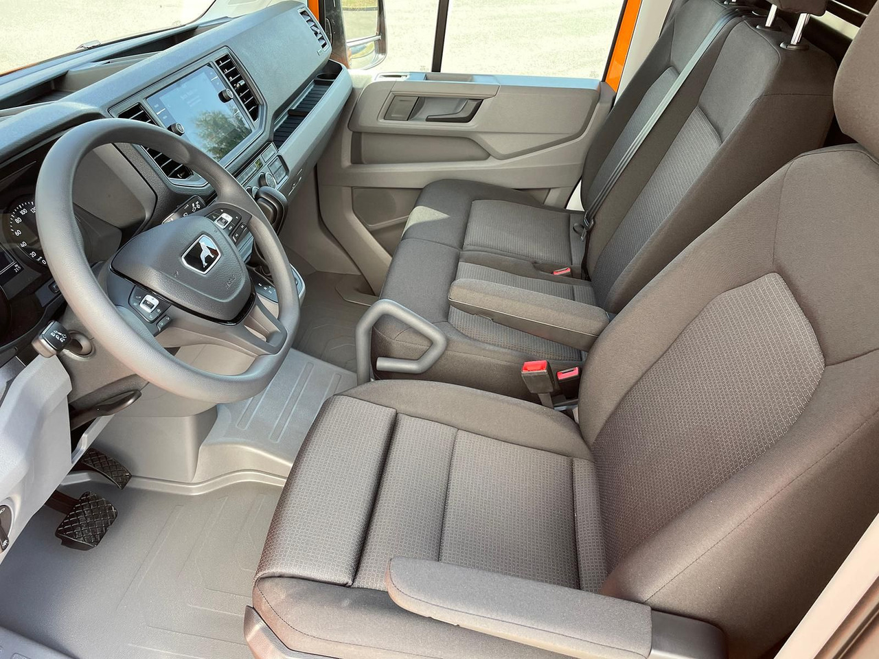 Automobil MAN TGE 3.180 Kasten L3H2 4x4 AUTOM ACC NAVI: slika Automobil MAN TGE 3.180 Kasten L3H2 4x4 AUTOM ACC NAVI