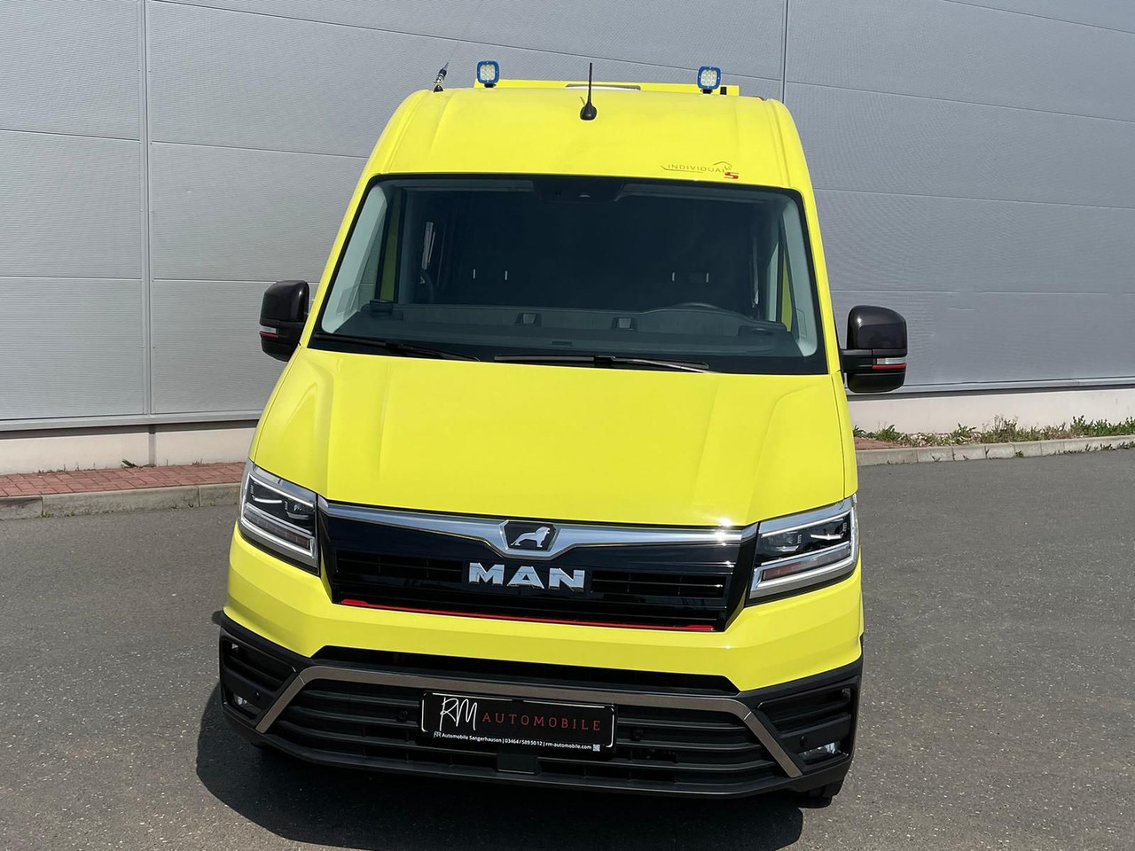 MAN TGE 3.180 L3H3 IndividualS BF3 + BEGLEITFAHRZEUG - Furgon: slika MAN TGE 3.180 L3H3 IndividualS BF3 + BEGLEITFAHRZEUG - Furgon MAN TGE 3.180 L3H3 IndividualS BF3 + BEGLEITFAHRZEUG - Furgon: slika MAN TGE 3.180 L3H3 IndividualS BF3 + BEGLEITFAHRZEUG - Furgon