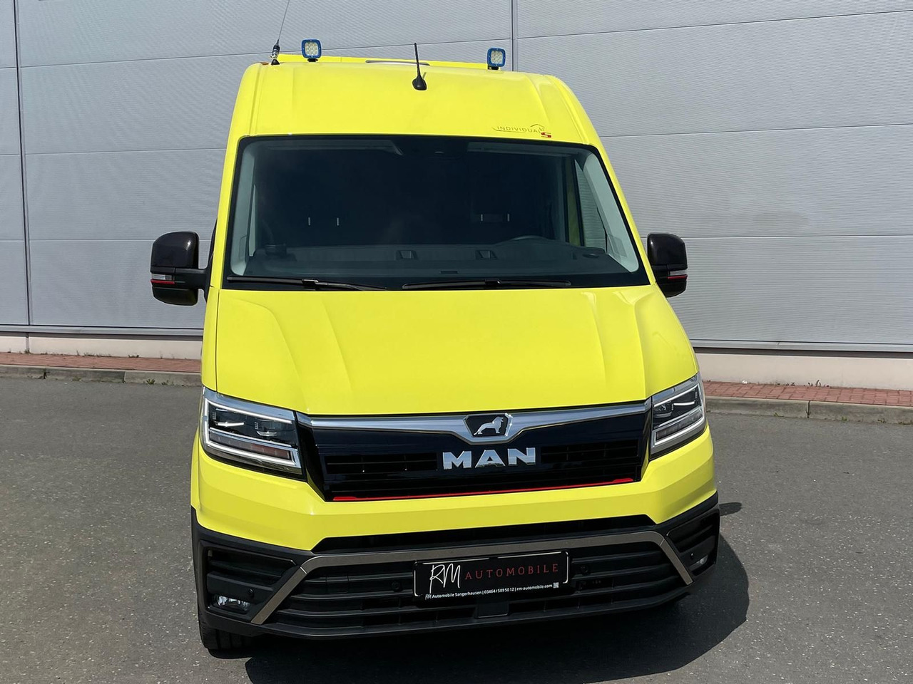 MAN TGE 3.180 L3H3 IndividualS BF3 + BEGLEITFAHRZEUG - Furgon: slika MAN TGE 3.180 L3H3 IndividualS BF3 + BEGLEITFAHRZEUG - Furgon MAN TGE 3.180 L3H3 IndividualS BF3 + BEGLEITFAHRZEUG - Furgon: slika MAN TGE 3.180 L3H3 IndividualS BF3 + BEGLEITFAHRZEUG - Furgon