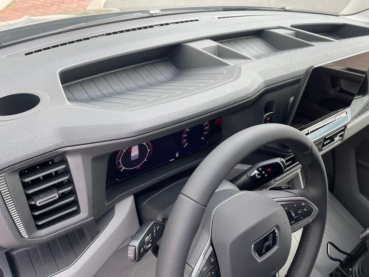 Furgon MAN TGE 3.180 L4H3 Kasten STANDHZ ACC LED SITZHZ: slika Furgon MAN TGE 3.180 L4H3 Kasten STANDHZ ACC LED SITZHZ Furgon MAN TGE 3.180 L4H3 Kasten STANDHZ ACC LED SITZHZ: slika Furgon MAN TGE 3.180 L4H3 Kasten STANDHZ ACC LED SITZHZ