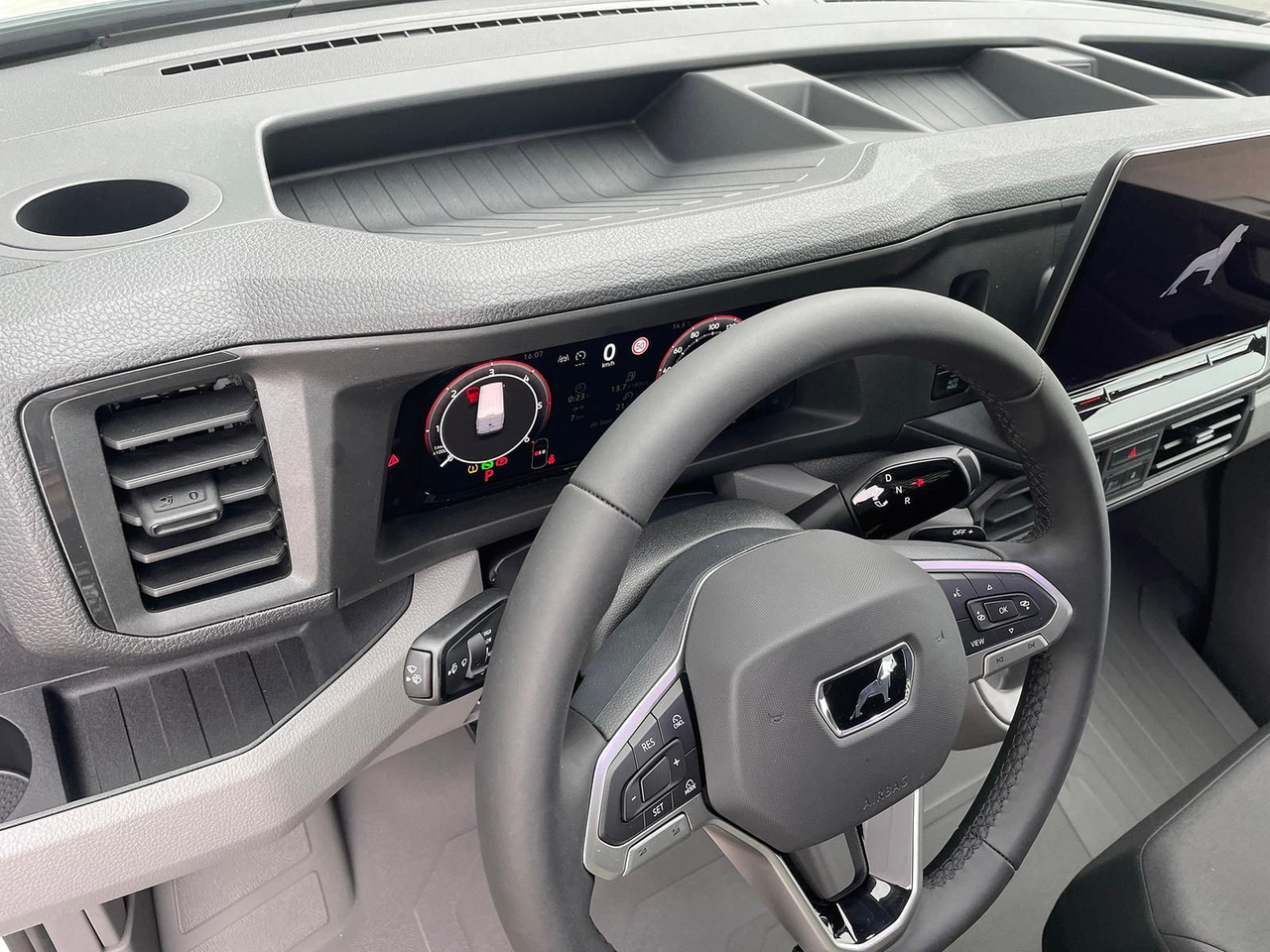 Furgon, Dostavno vozilo s dvostrukom kabinom MAN TGE 3.180 L4H3 MIXTO 4x4 Autom STANDH LED KAMERA: slika Furgon, Dostavno vozilo s dvostrukom kabinom MAN TGE 3.180 L4H3 MIXTO 4x4 Autom STANDH LED KAMERA Furgon, Dostavno vozilo s dvostrukom kabinom MAN TGE 3.180 L4H3 MIXTO 4x4 Autom STANDH LED KAMERA: slika Furgon, Dostavno vozilo s dvostrukom kabinom MAN TGE 3.180 L4H3 MIXTO 4x4 Autom STANDH LED KAMERA