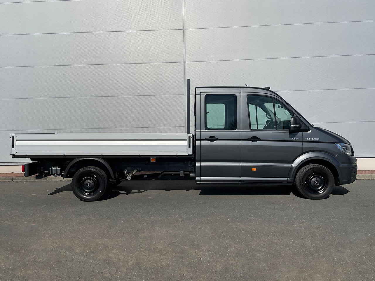 MAN TGE 3.180 Pritsche DOKA LR 4x4 ACC LED DIFF-SPER - Dostavno vozilo s ravnom platformom, Dostavno vozilo s dvostrukom kabinom: slika MAN TGE 3.180 Pritsche DOKA LR 4x4 ACC LED DIFF-SPER - Dostavno vozilo s ravnom platformom, Dostavno vozilo s dvostrukom kabinom MAN TGE 3.180 Pritsche DOKA LR 4x4 ACC LED DIFF-SPER - Dostavno vozilo s ravnom platformom, Dostavno vozilo s dvostrukom kabinom: slika MAN TGE 3.180 Pritsche DOKA LR 4x4 ACC LED DIFF-SPER - Dostavno vozilo s ravnom platformom, Dostavno vozilo s dvostrukom kabinom