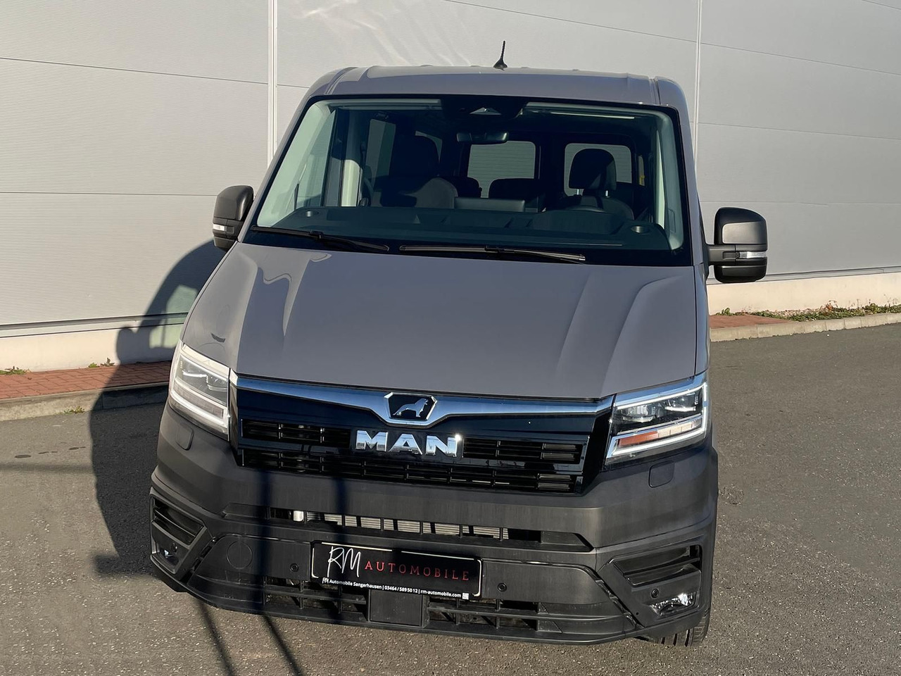 MAN TGE 3.200 L3H2 Kombi 8SITZE ACC LED STANDHZ DAB - Furgon: slika MAN TGE 3.200 L3H2 Kombi 8SITZE ACC LED STANDHZ DAB - Furgon MAN TGE 3.200 L3H2 Kombi 8SITZE ACC LED STANDHZ DAB - Furgon: slika MAN TGE 3.200 L3H2 Kombi 8SITZE ACC LED STANDHZ DAB - Furgon