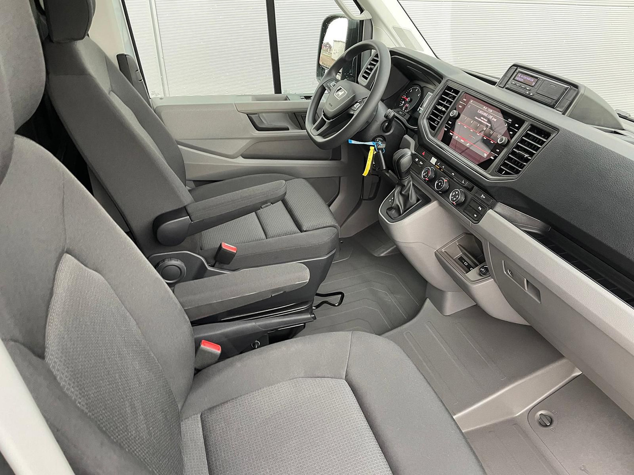 Automobil MAN TGE 5.160 Kasten L4H3 5t 4x4 OBERAIGNER STANDHZ: slika Automobil MAN TGE 5.160 Kasten L4H3 5t 4x4 OBERAIGNER STANDHZ