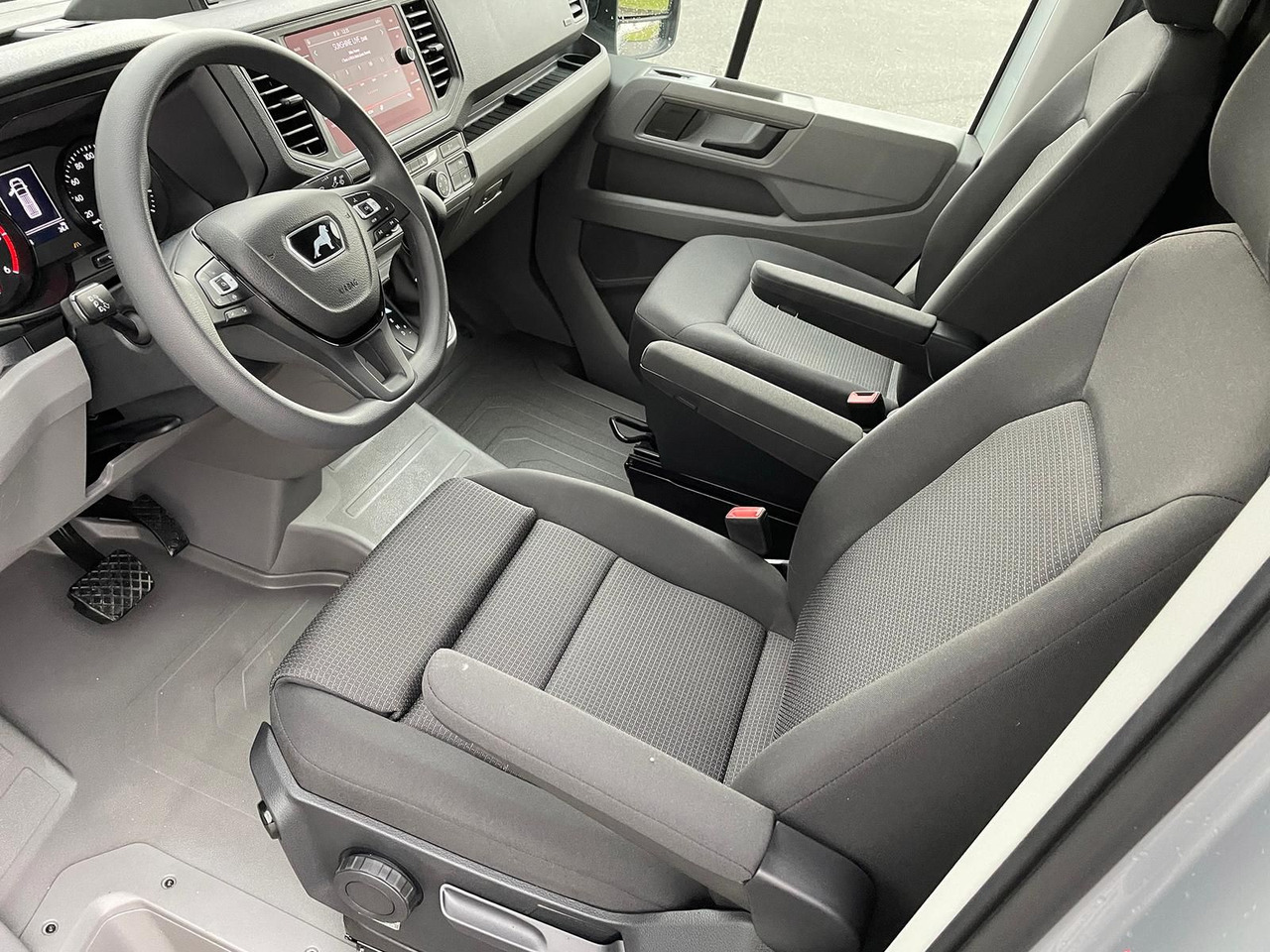 Automobil MAN TGE 5.160 Kasten L4H3 5t 4x4 OBERAIGNER STANDHZ: slika Automobil MAN TGE 5.160 Kasten L4H3 5t 4x4 OBERAIGNER STANDHZ
