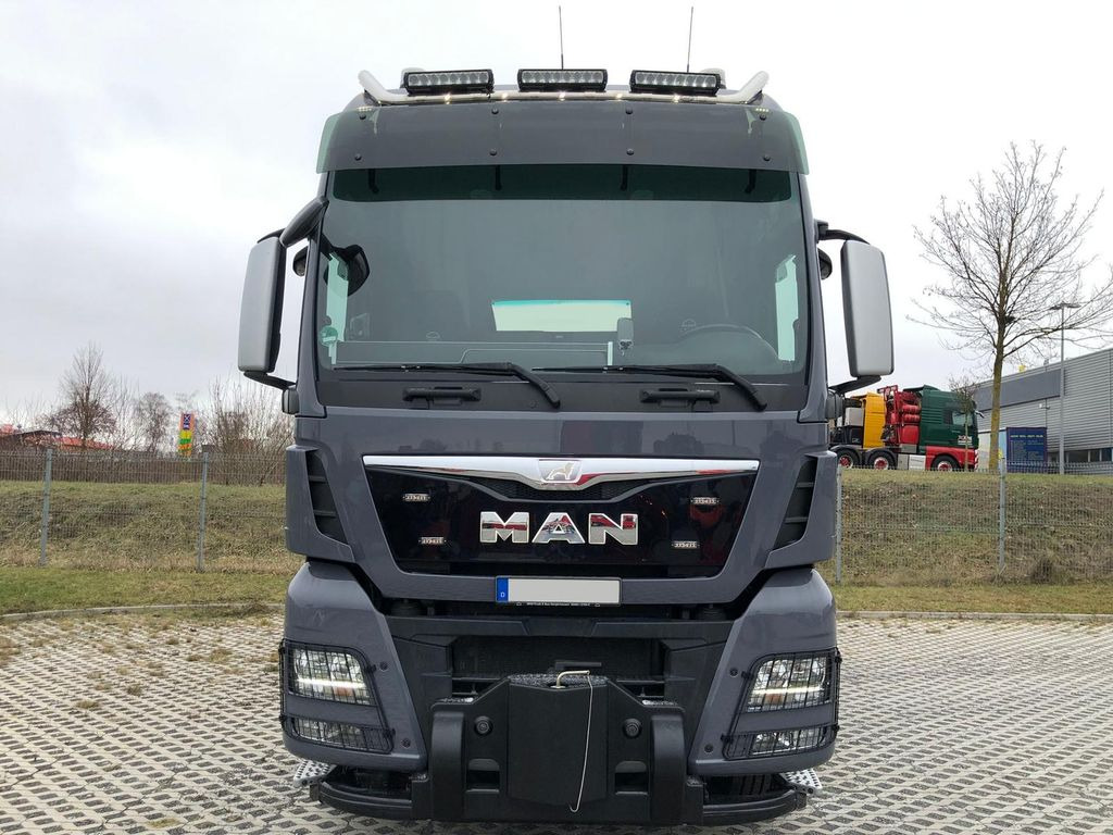 MAN TGX 41.640 8x4 Euro 6,Schwerlast 250t - Tegljač: slika MAN TGX 41.640 8x4 Euro 6,Schwerlast 250t - Tegljač MAN TGX 41.640 8x4 Euro 6,Schwerlast 250t - Tegljač: slika MAN TGX 41.640 8x4 Euro 6,Schwerlast 250t - Tegljač