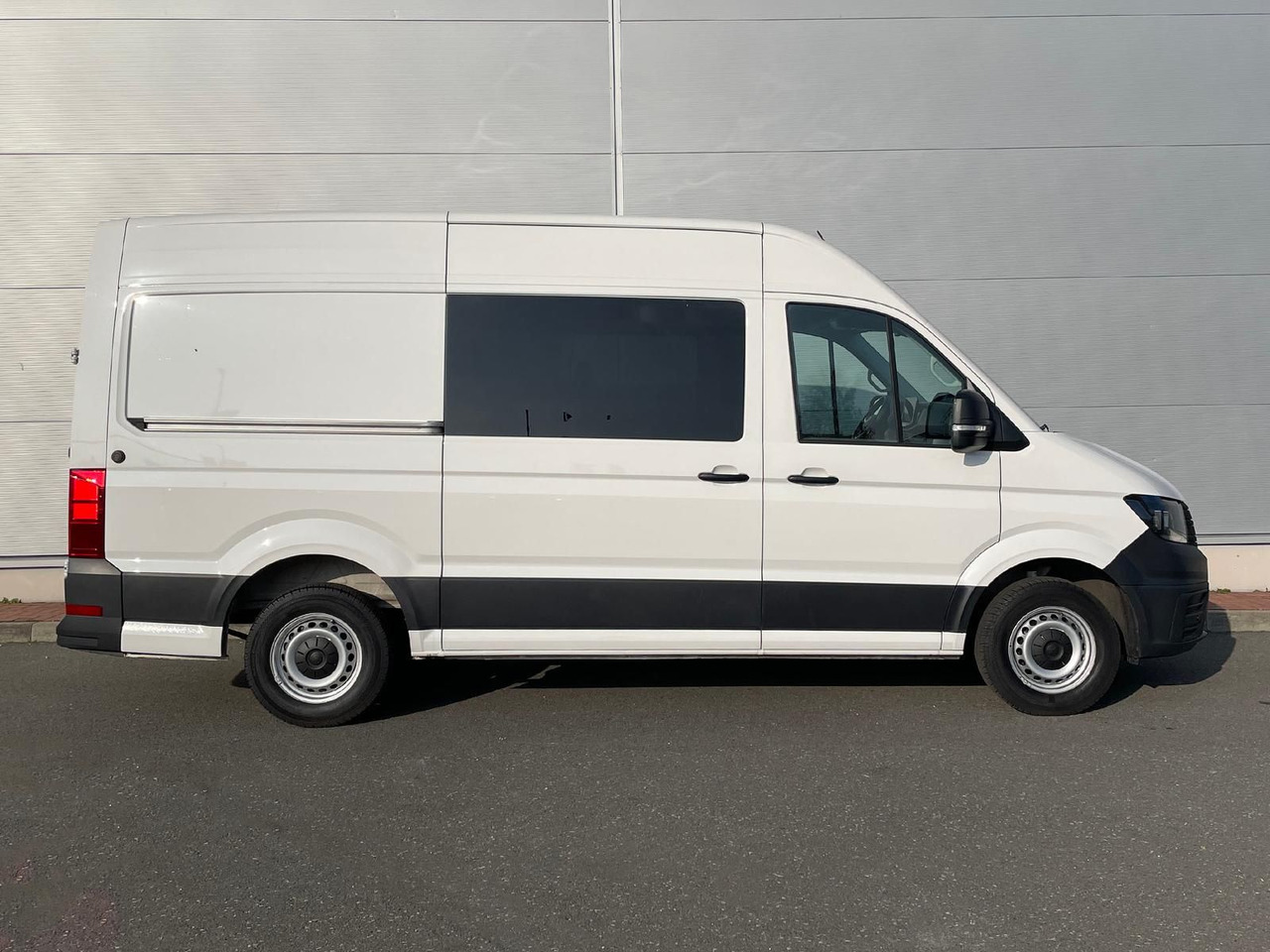 Volkswagen Crafter MIXTO 35 L3H3 KAMERA SITZHZ DAB - Furgon, Dostavno vozilo s dvostrukom kabinom: slika Volkswagen Crafter MIXTO 35 L3H3 KAMERA SITZHZ DAB - Furgon, Dostavno vozilo s dvostrukom kabinom Volkswagen Crafter MIXTO 35 L3H3 KAMERA SITZHZ DAB - Furgon, Dostavno vozilo s dvostrukom kabinom: slika Volkswagen Crafter MIXTO 35 L3H3 KAMERA SITZHZ DAB - Furgon, Dostavno vozilo s dvostrukom kabinom
