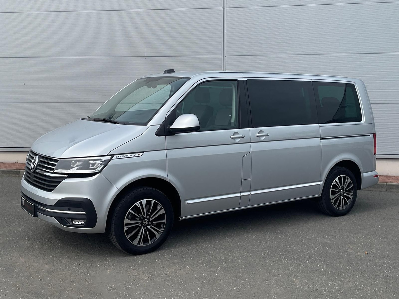 Volkswagen T6.1 Caravelle Highline STANDHZ NAVI LEDER PDC - Putnički kombi: slika Volkswagen T6.1 Caravelle Highline STANDHZ NAVI LEDER PDC - Putnički kombi Volkswagen T6.1 Caravelle Highline STANDHZ NAVI LEDER PDC - Putnički kombi: slika Volkswagen T6.1 Caravelle Highline STANDHZ NAVI LEDER PDC - Putnički kombi