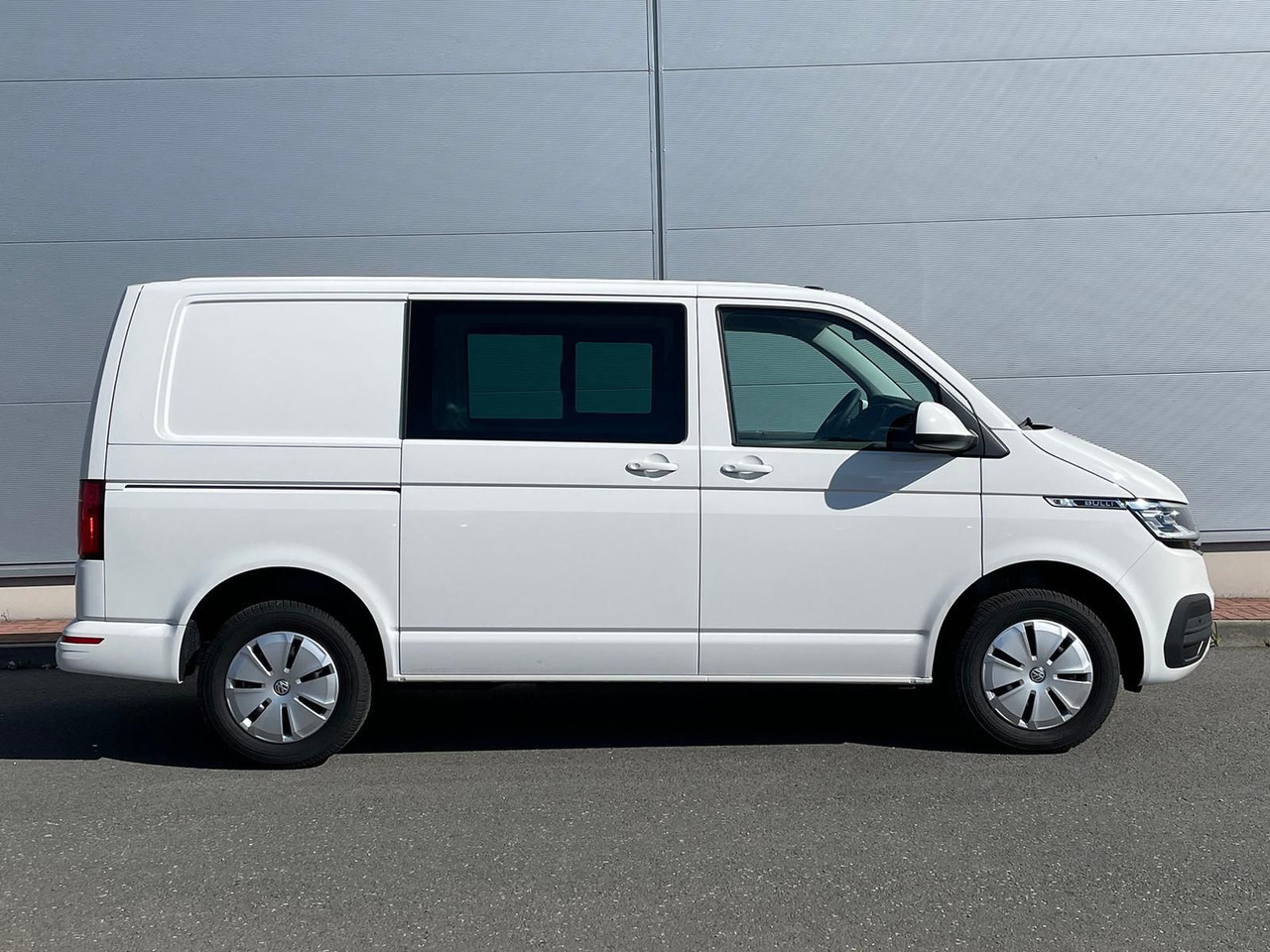 Volkswagen T6.1 Transporter Kasten 4M ACC PDC KAMERA STANDH - Putnički kombi: slika Volkswagen T6.1 Transporter Kasten 4M ACC PDC KAMERA STANDH - Putnički kombi Volkswagen T6.1 Transporter Kasten 4M ACC PDC KAMERA STANDH - Putnički kombi: slika Volkswagen T6.1 Transporter Kasten 4M ACC PDC KAMERA STANDH - Putnički kombi