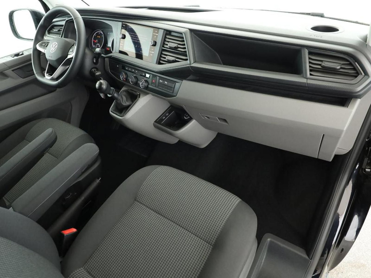 Volkswagen T6.1 Transporter Kombi KR STANDHZ LED ACC NAVI - Karavan: slika Volkswagen T6.1 Transporter Kombi KR STANDHZ LED ACC NAVI - Karavan Volkswagen T6.1 Transporter Kombi KR STANDHZ LED ACC NAVI - Karavan: slika Volkswagen T6.1 Transporter Kombi KR STANDHZ LED ACC NAVI - Karavan