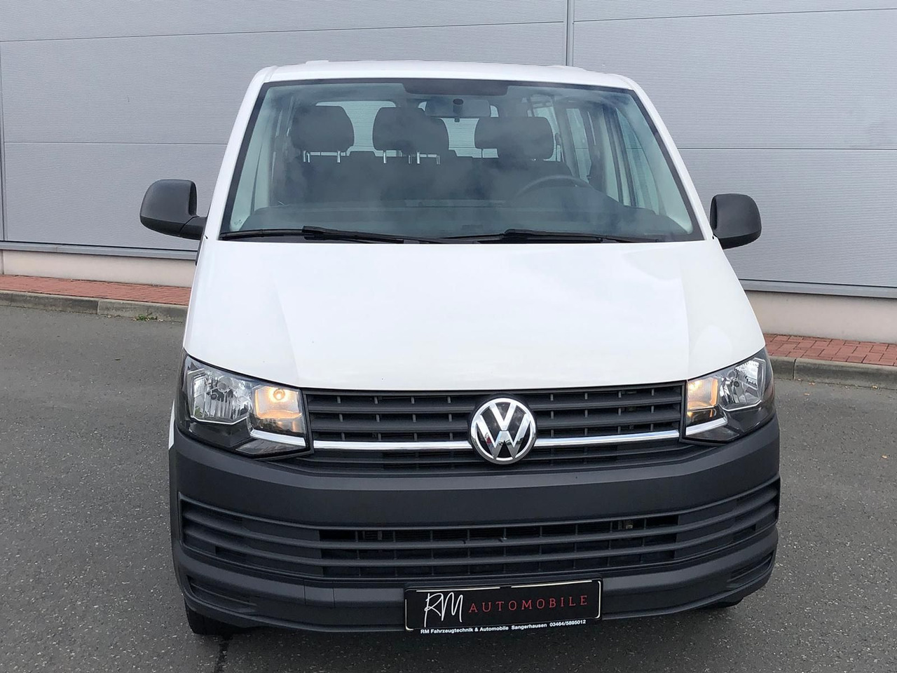 Volkswagen T6 Transporter 2.0 TDI Kombi lang 9-SITZE TEMP - Minibus, Putnički kombi: slika Volkswagen T6 Transporter 2.0 TDI Kombi lang 9-SITZE TEMP - Minibus, Putnički kombi Volkswagen T6 Transporter 2.0 TDI Kombi lang 9-SITZE TEMP - Minibus, Putnički kombi: slika Volkswagen T6 Transporter 2.0 TDI Kombi lang 9-SITZE TEMP - Minibus, Putnički kombi
