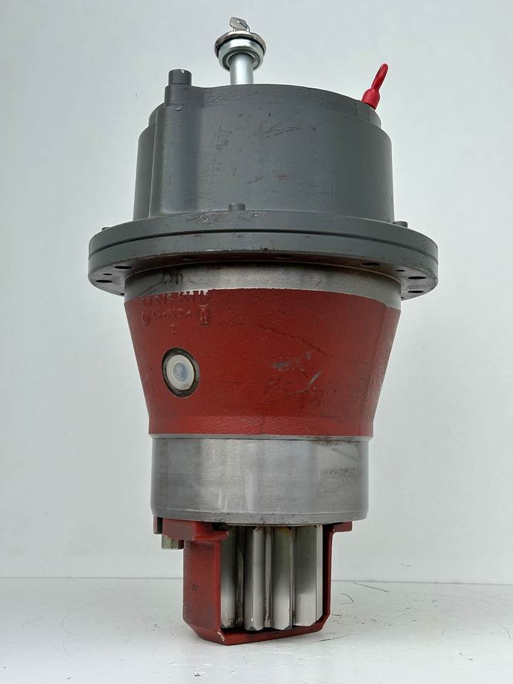 LIEBHERR Liebherr – Bauer Original Schwenkantrieb Typ:SAT275/251 mit ID-Nr.933017801. MG15, MBG12, MG20, MFG10, BG12H. #933017801.0121# - Motor okretanja za Platforma za bušenje: slika LIEBHERR Liebherr – Bauer Original Schwenkantrieb Typ:SAT275/251 mit ID-Nr.933017801. MG15, MBG12, MG20, MFG10, BG12H. #933017801.0121# - Motor okretanja za Platforma za bušenje LIEBHERR Liebherr – Bauer Original Schwenkantrieb Typ:SAT275/251 mit ID-Nr.933017801. MG15, MBG12, MG20, MFG10, BG12H. #933017801.0121# - Motor okretanja za Platforma za bušenje: slika LIEBHERR Liebherr – Bauer Original Schwenkantrieb Typ:SAT275/251 mit ID-Nr.933017801. MG15, MBG12, MG20, MFG10, BG12H. #933017801.0121# - Motor okretanja za Platforma za bušenje