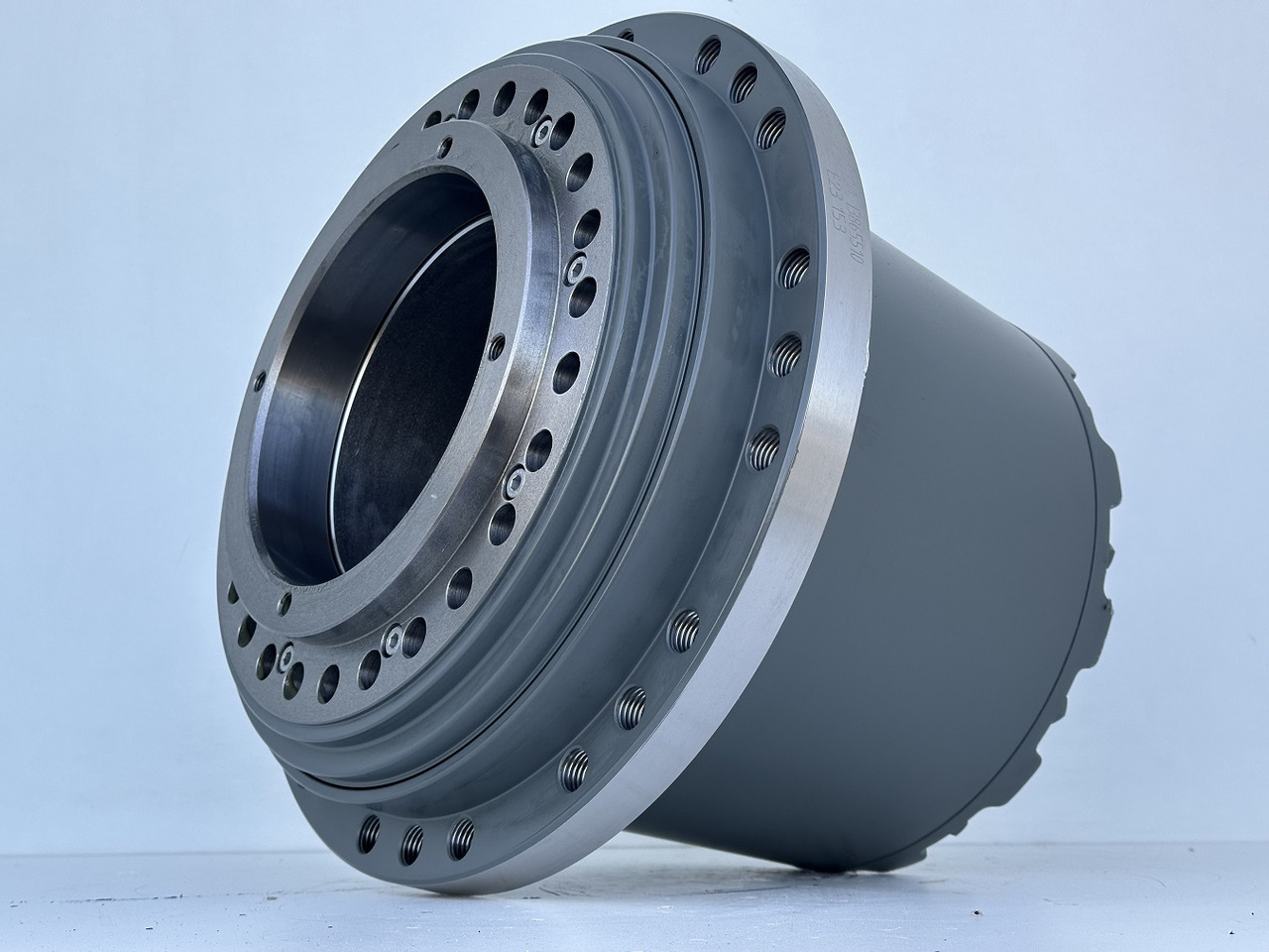 LIEBHERR Original Liebherr Fahrantrieb Typ:LPI0700 30S 0002 00 mit ID-Nr.12891035 – ID-Nr.12977341. R922-1487, R924-1677, R926 K-LC-1827, R926-1715. #12891035.545-01664# - Reduktor pogona za Bager gusjeničar: slika LIEBHERR Original Liebherr Fahrantrieb Typ:LPI0700 30S 0002 00 mit ID-Nr.12891035 – ID-Nr.12977341. R922-1487, R924-1677, R926 K-LC-1827, R926-1715. #12891035.545-01664# - Reduktor pogona za Bager gusjeničar LIEBHERR Original Liebherr Fahrantrieb Typ:LPI0700 30S 0002 00 mit ID-Nr.12891035 – ID-Nr.12977341. R922-1487, R924-1677, R926 K-LC-1827, R926-1715. #12891035.545-01664# - Reduktor pogona za Bager gusjeničar: slika LIEBHERR Original Liebherr Fahrantrieb Typ:LPI0700 30S 0002 00 mit ID-Nr.12891035 – ID-Nr.12977341. R922-1487, R924-1677, R926 K-LC-1827, R926-1715. #12891035.545-01664# - Reduktor pogona za Bager gusjeničar