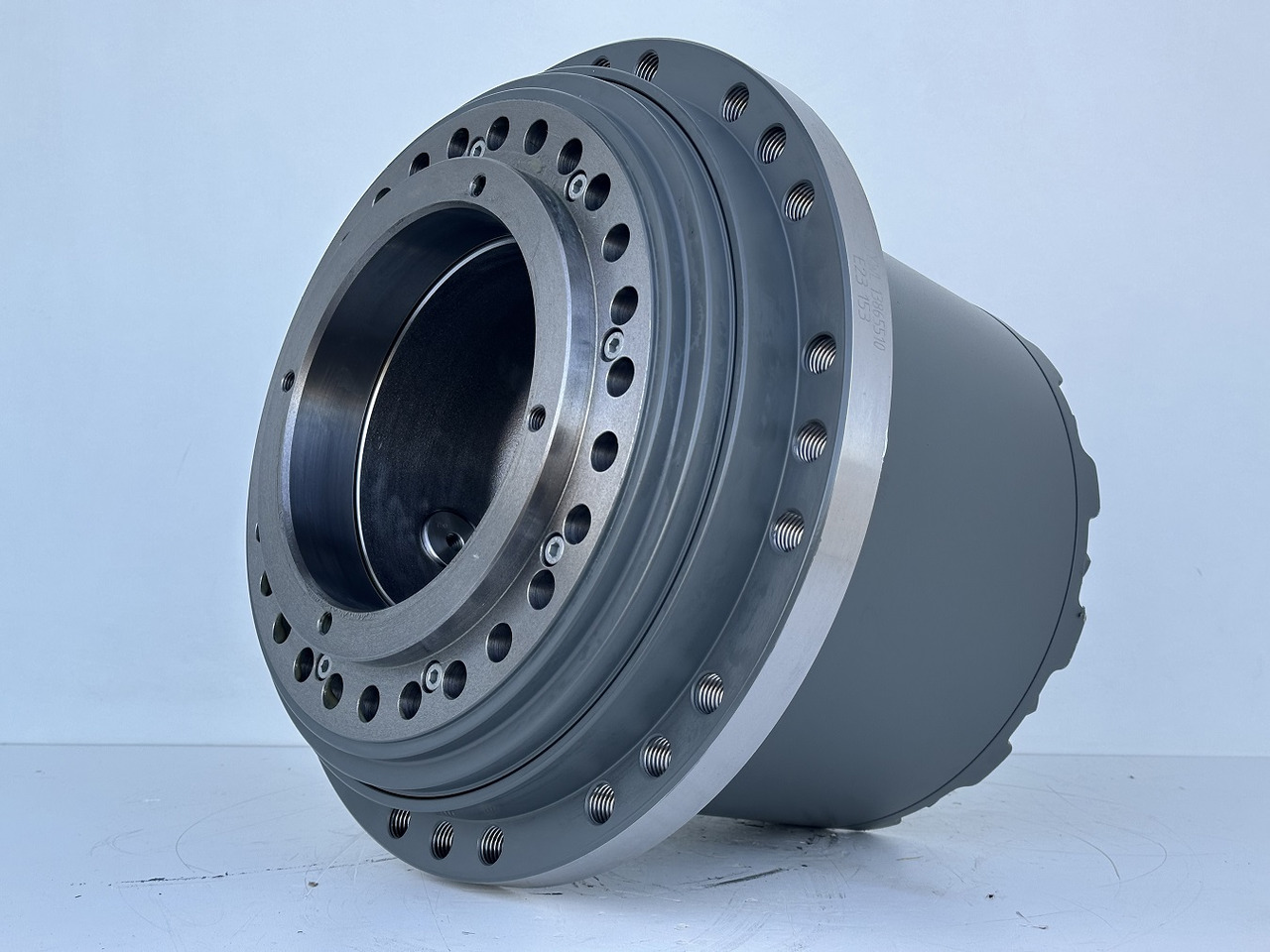 LIEBHERR Original Liebherr Fahrantrieb Typ:LPI0700 30S 0002 00 mit ID-Nr.12891035 – ID-Nr.12977341. R922-1487, R924-1677, R926 K-LC-1827, R926-1715. #12891035.545-01664# - Reduktor pogona za Bager gusjeničar: slika LIEBHERR Original Liebherr Fahrantrieb Typ:LPI0700 30S 0002 00 mit ID-Nr.12891035 – ID-Nr.12977341. R922-1487, R924-1677, R926 K-LC-1827, R926-1715. #12891035.545-01664# - Reduktor pogona za Bager gusjeničar LIEBHERR Original Liebherr Fahrantrieb Typ:LPI0700 30S 0002 00 mit ID-Nr.12891035 – ID-Nr.12977341. R922-1487, R924-1677, R926 K-LC-1827, R926-1715. #12891035.545-01664# - Reduktor pogona za Bager gusjeničar: slika LIEBHERR Original Liebherr Fahrantrieb Typ:LPI0700 30S 0002 00 mit ID-Nr.12891035 – ID-Nr.12977341. R922-1487, R924-1677, R926 K-LC-1827, R926-1715. #12891035.545-01664# - Reduktor pogona za Bager gusjeničar