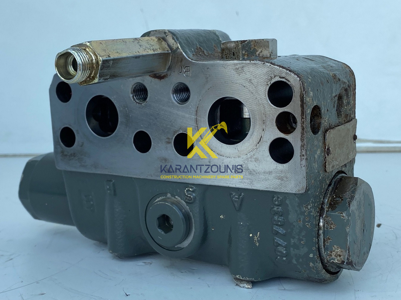 Liebherr Bremsventil ID-Nr.10471957. LOS914, LOS924, R902, R904, R912, R914, R922, R924, R924 COMP, R924 COMPA. #STM20.05## - Reduktor pogona za Bager gusjeničar: slika Liebherr Bremsventil ID-Nr.10471957. LOS914, LOS924, R902, R904, R912, R914, R922, R924, R924 COMP, R924 COMPA. #STM20.05## - Reduktor pogona za Bager gusjeničar Liebherr Bremsventil ID-Nr.10471957. LOS914, LOS924, R902, R904, R912, R914, R922, R924, R924 COMP, R924 COMPA. #STM20.05## - Reduktor pogona za Bager gusjeničar: slika Liebherr Bremsventil ID-Nr.10471957. LOS914, LOS924, R902, R904, R912, R914, R922, R924, R924 COMP, R924 COMPA. #STM20.05## - Reduktor pogona za Bager gusjeničar