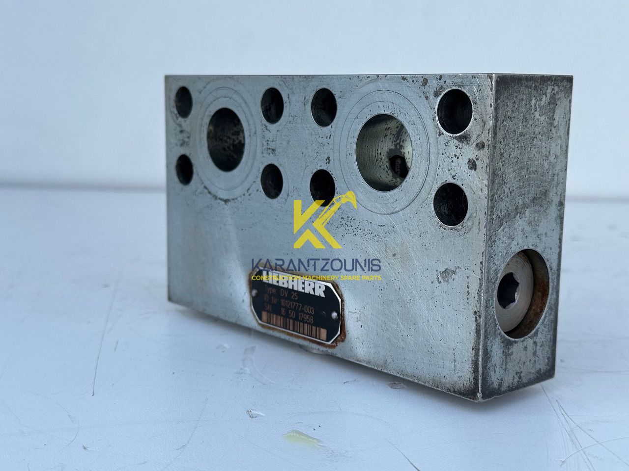 Liebherr Dämpfungsventil ID-Nr.10121777. P924 COMP, P926, R926, R916, R922, R924 COMP, R924, R926 COMP, R926, R930, R936, R946, R950 T, R960 T. #10121777.43199# - Motor okretanja za Građevinski strojevi: slika Liebherr Dämpfungsventil ID-Nr.10121777. P924 COMP, P926, R926, R916, R922, R924 COMP, R924, R926 COMP, R926, R930, R936, R946, R950 T, R960 T. #10121777.43199# - Motor okretanja za Građevinski strojevi Liebherr Dämpfungsventil ID-Nr.10121777. P924 COMP, P926, R926, R916, R922, R924 COMP, R924, R926 COMP, R926, R930, R936, R946, R950 T, R960 T. #10121777.43199# - Motor okretanja za Građevinski strojevi: slika Liebherr Dämpfungsventil ID-Nr.10121777. P924 COMP, P926, R926, R916, R922, R924 COMP, R924, R926 COMP, R926, R930, R936, R946, R950 T, R960 T. #10121777.43199# - Motor okretanja za Građevinski strojevi